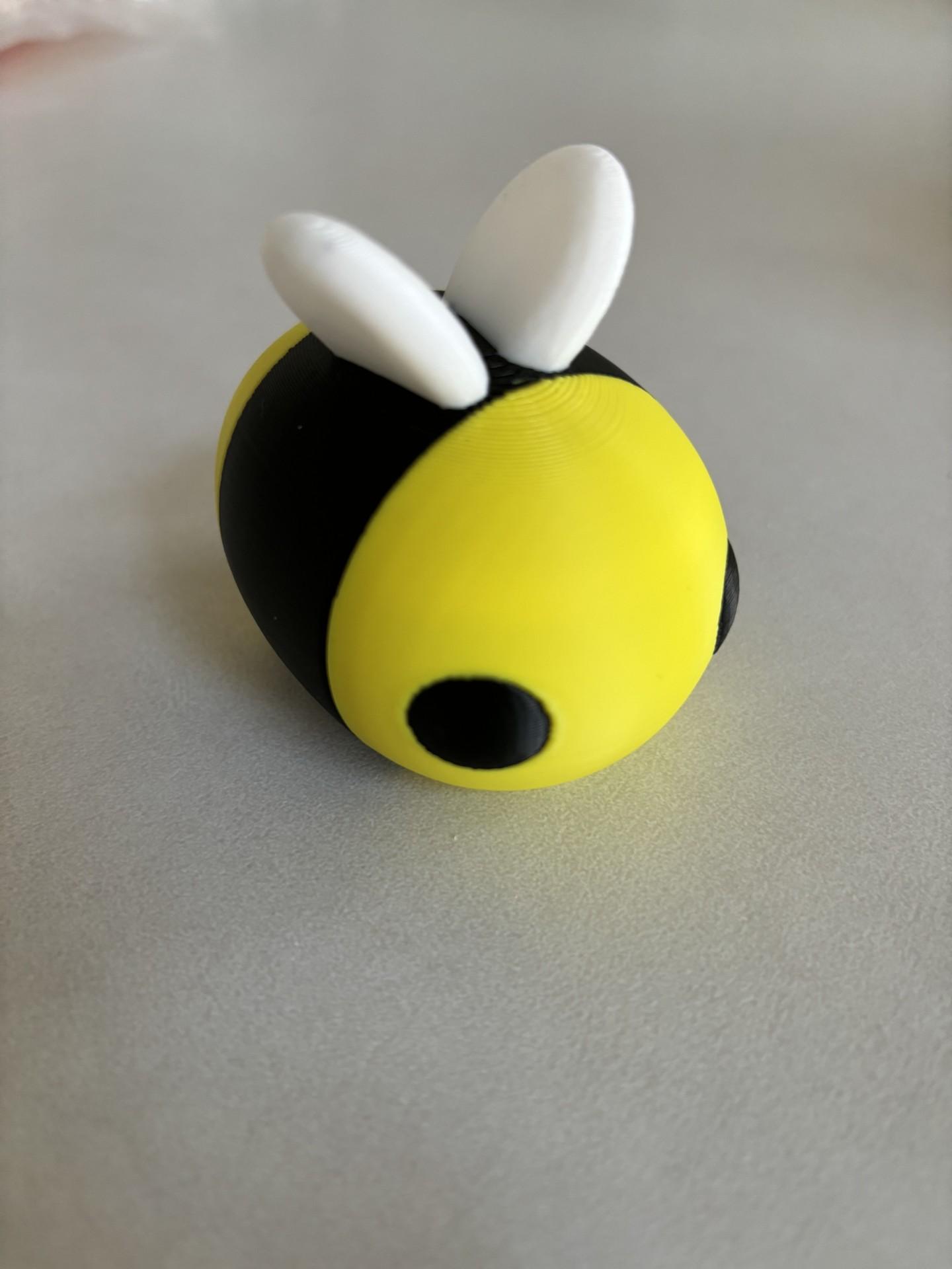 Cute Bee 3d model