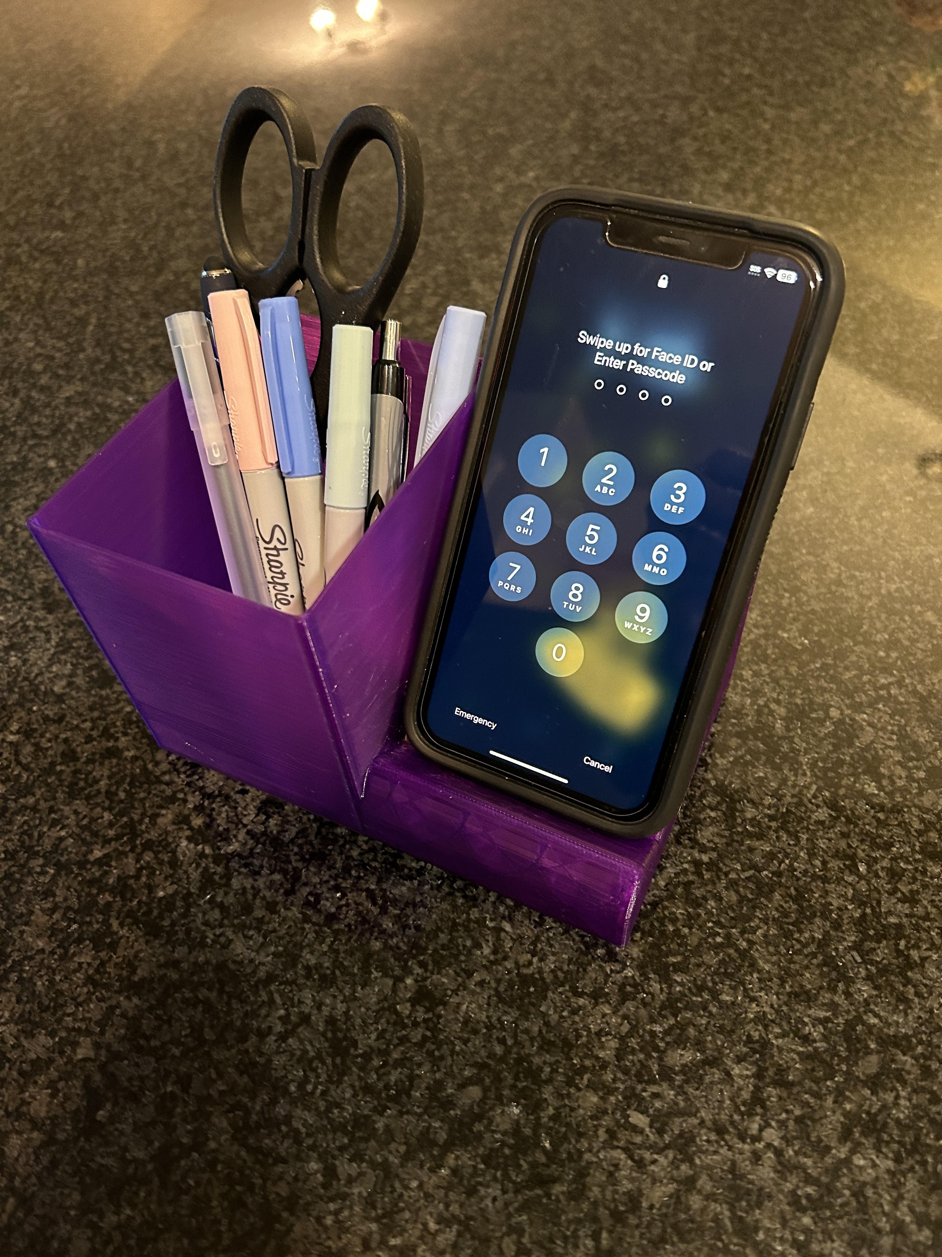Phone Stand and Pen Holder 3d model