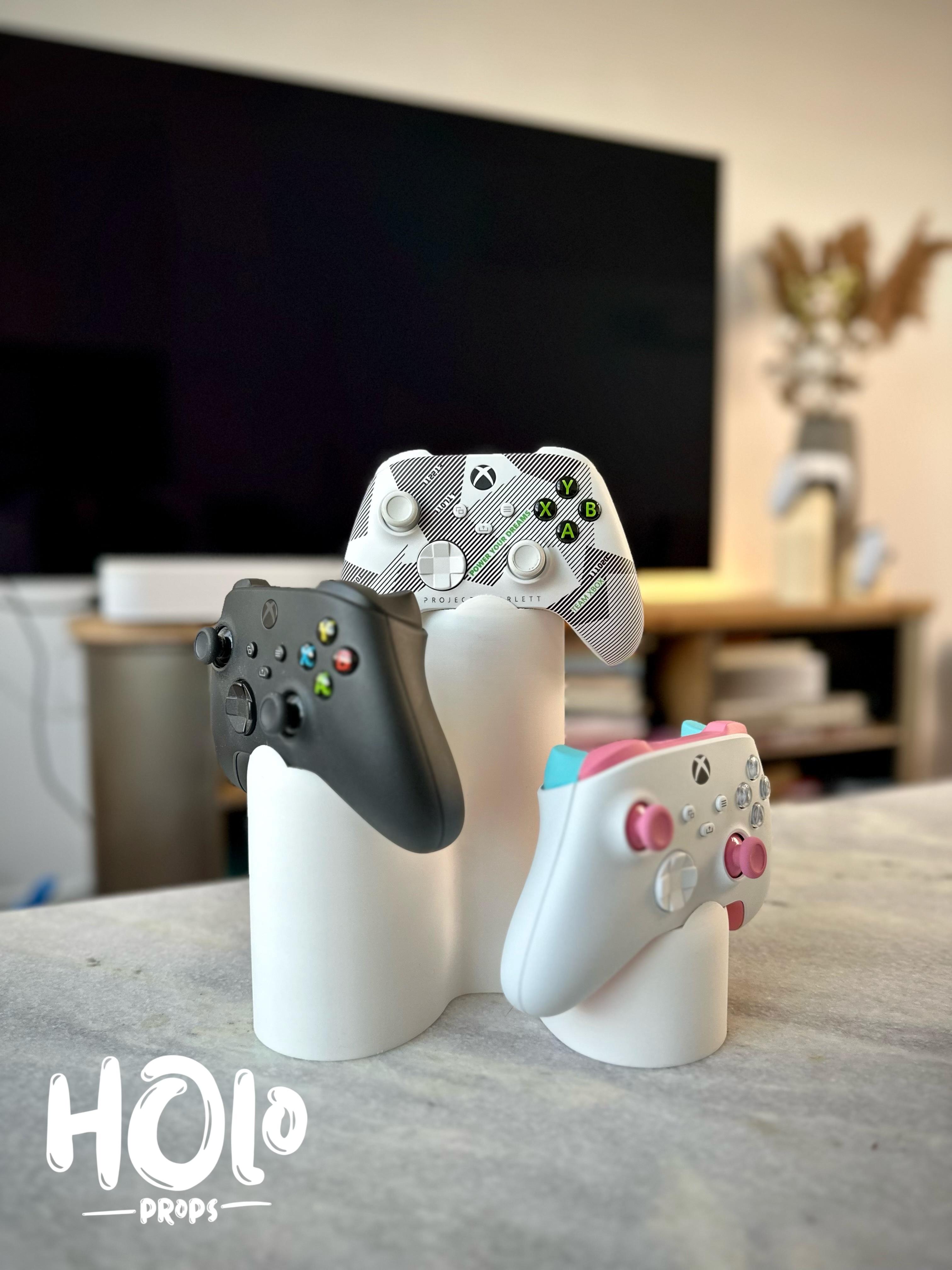 Modern Triple Controller Stand - Smooth and Plastered Version 3d model
