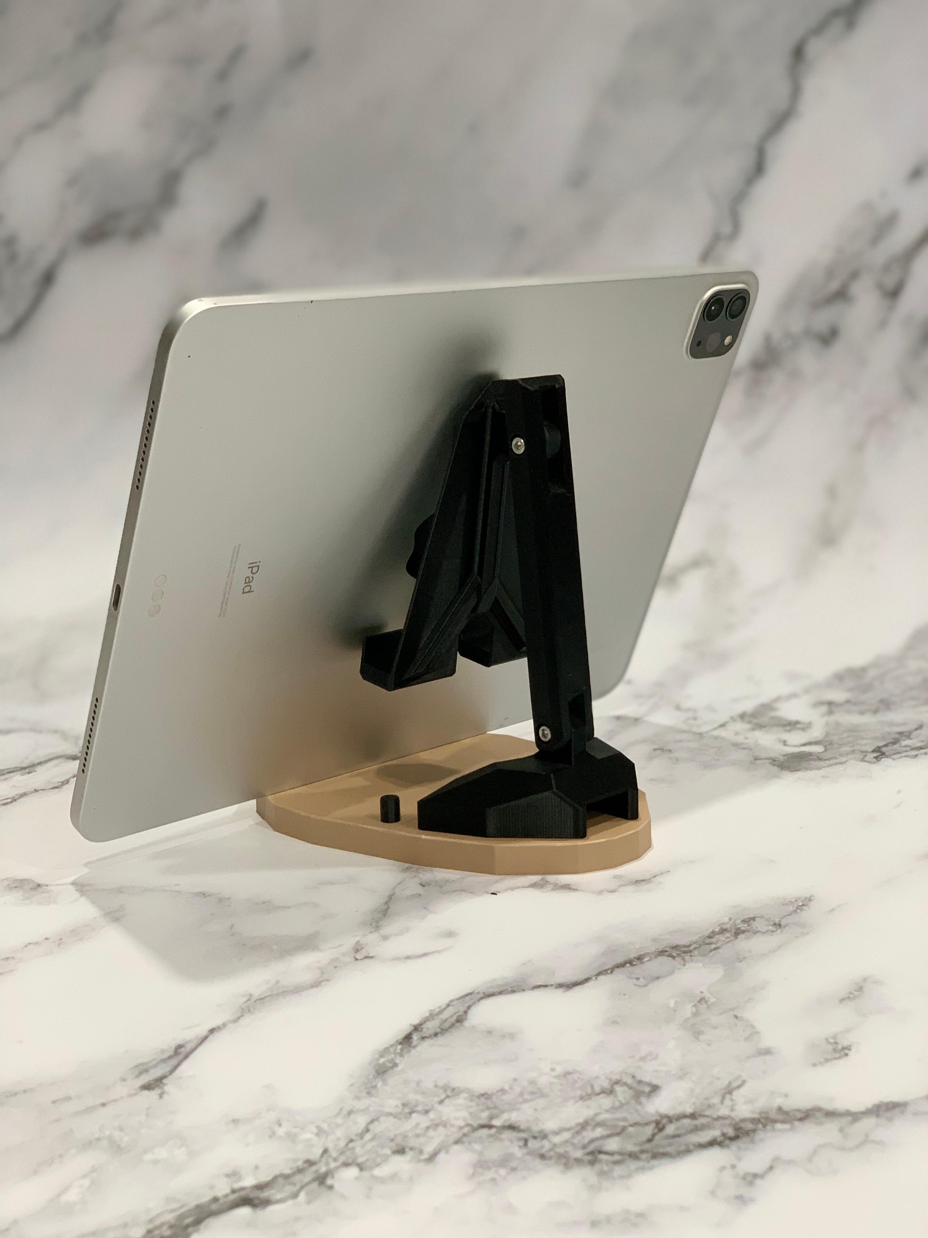 Adjustable Phone Stand and Holder for Comfortable Video Chats 3d model