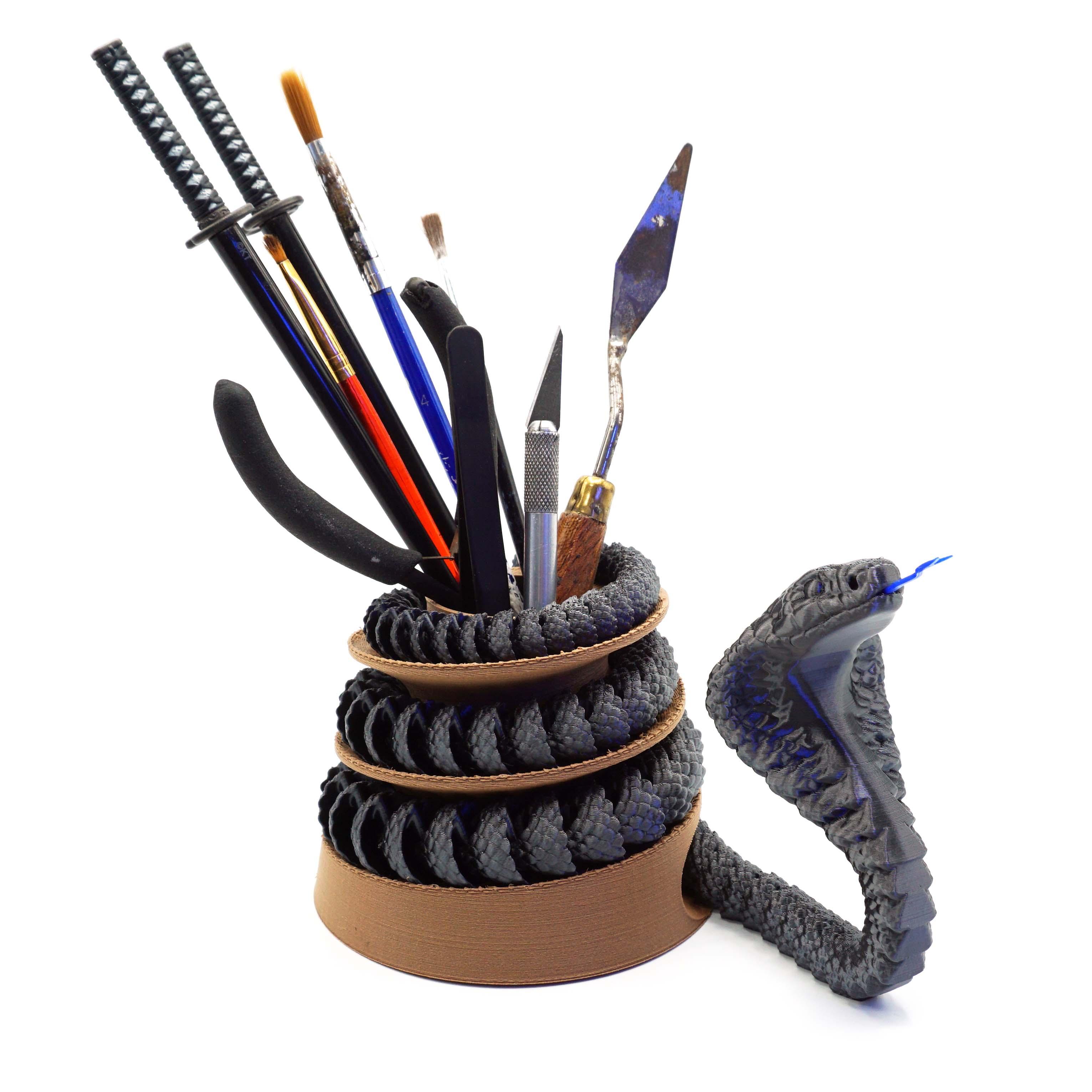 Articulated Cobra + Pencil Holder - 3D model by McGybeer on Thangs