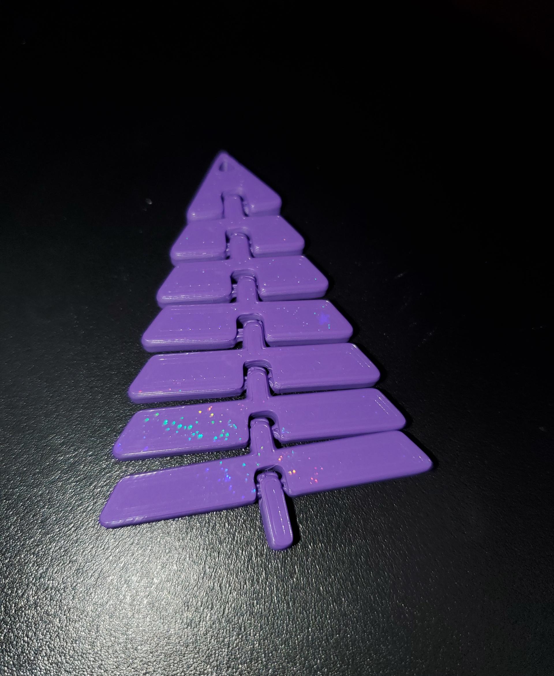 Articulated Christmas Tree Keychain - Print in place fidget toy - polymaker pla pro purple - 3d model