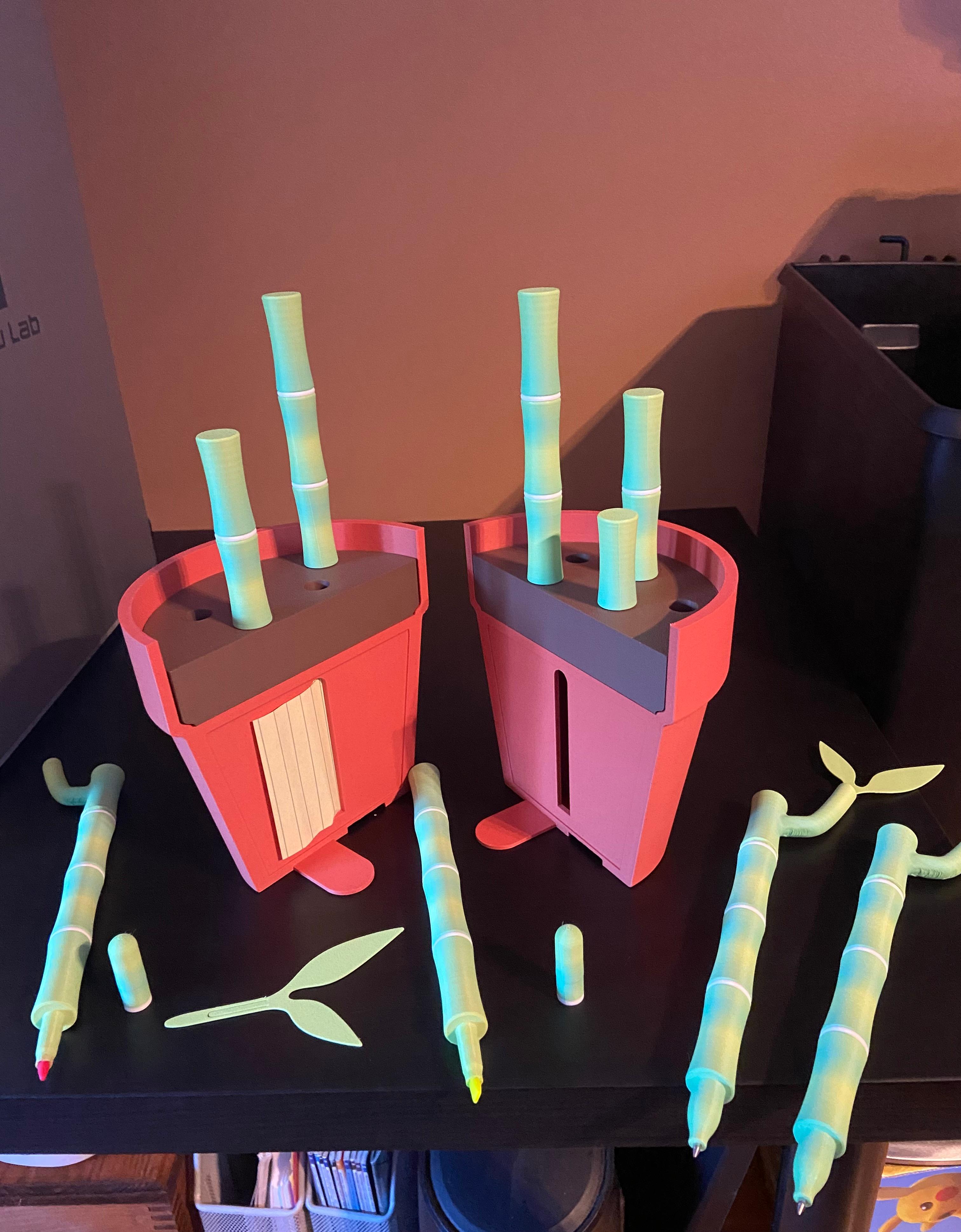 Bambookends - Bamboo Functional Plant with Pens, Highlighters, Post it note dispenser, and Bookmarks 3d model