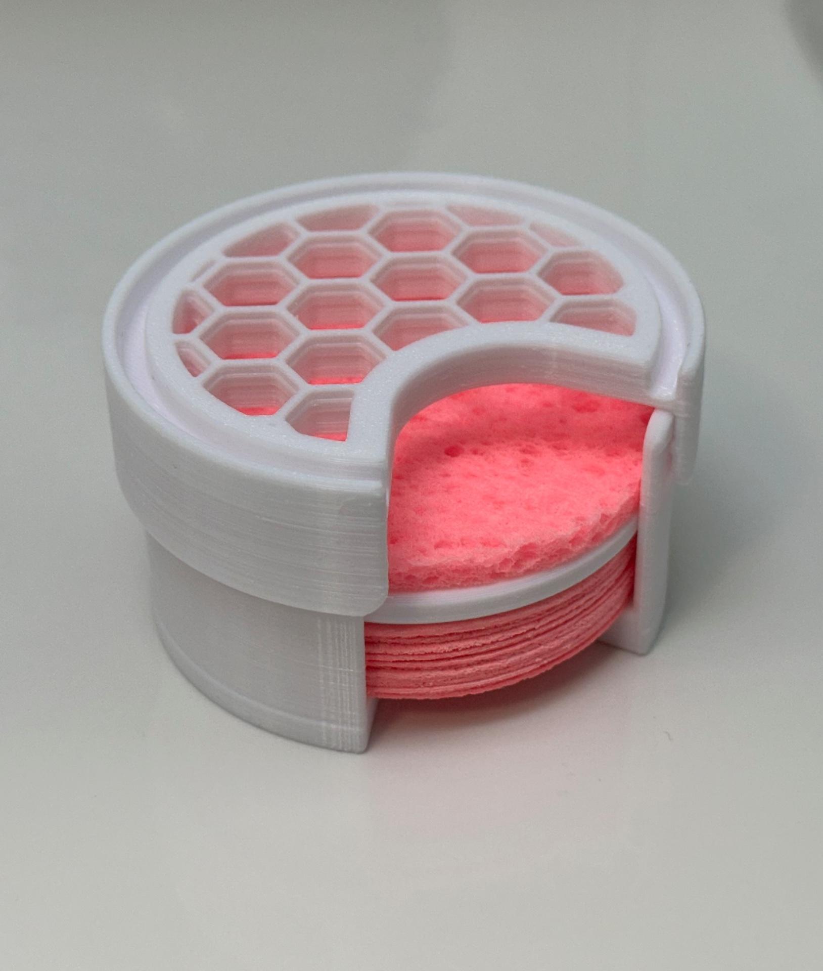 Make-Up Sponge Holder and Travel Kit 3d model