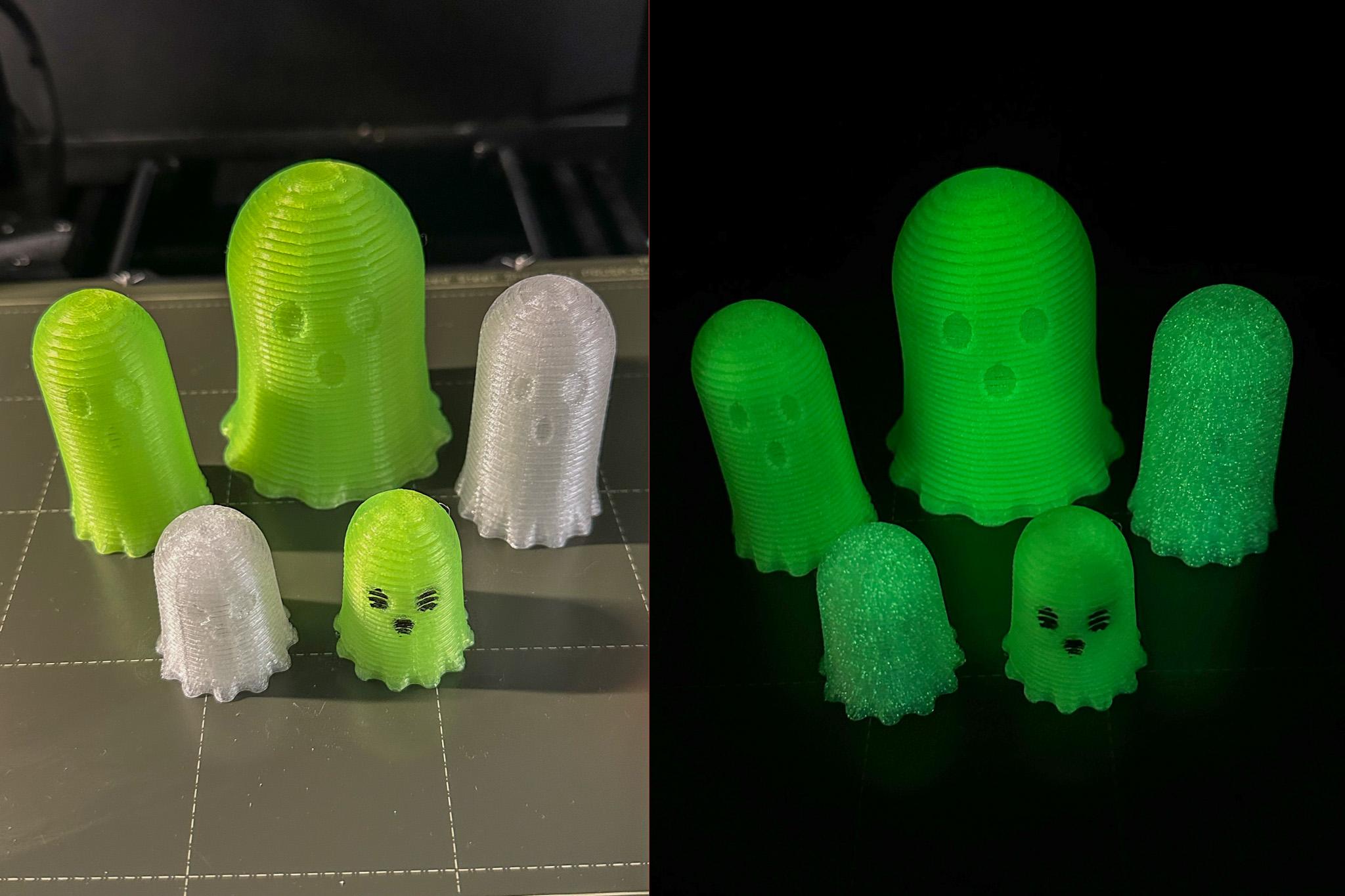 Stretchy, Slinky Ghosts (3 sizes) 3d model