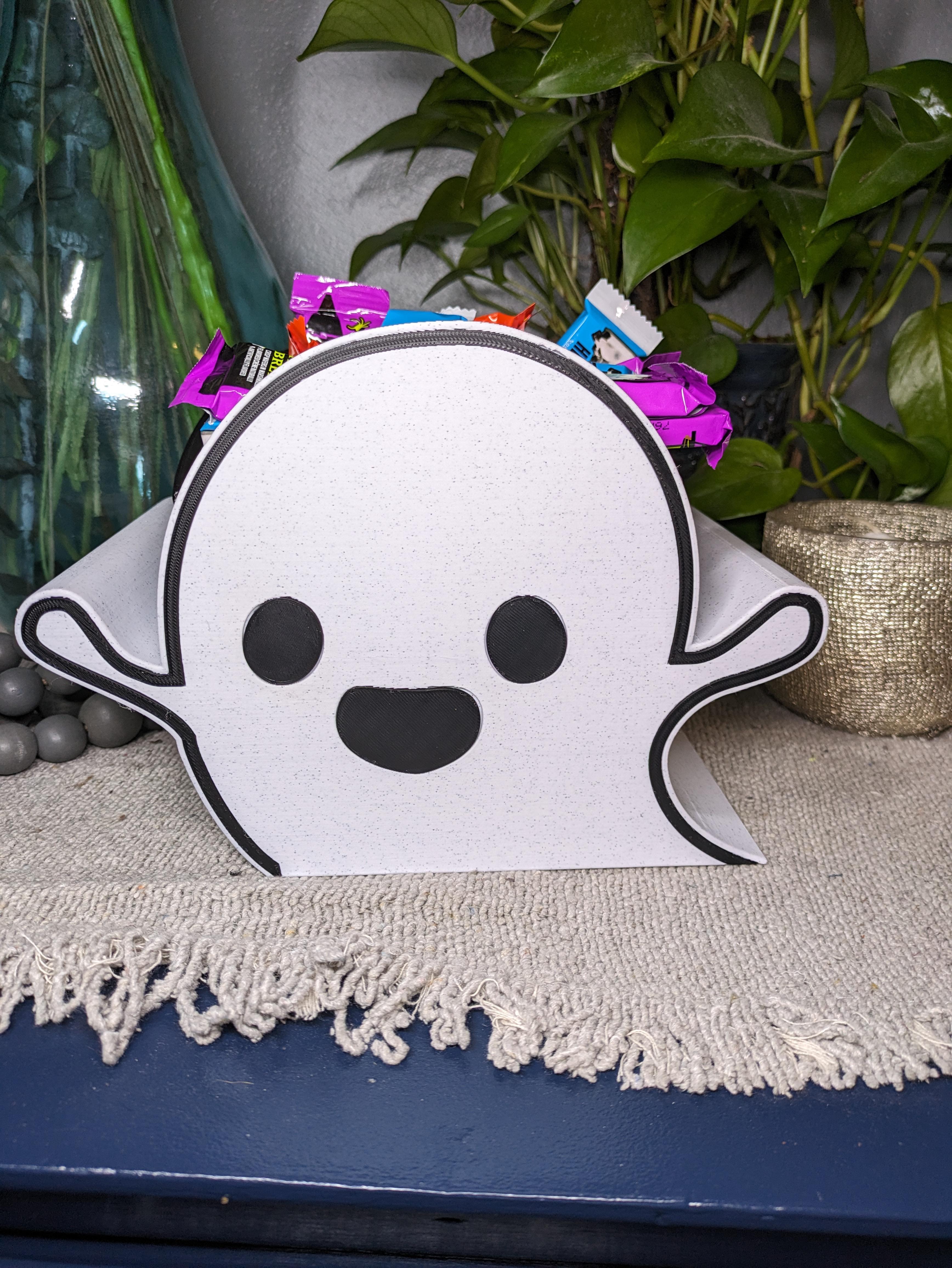 Cute Ghost Bucket 3d model