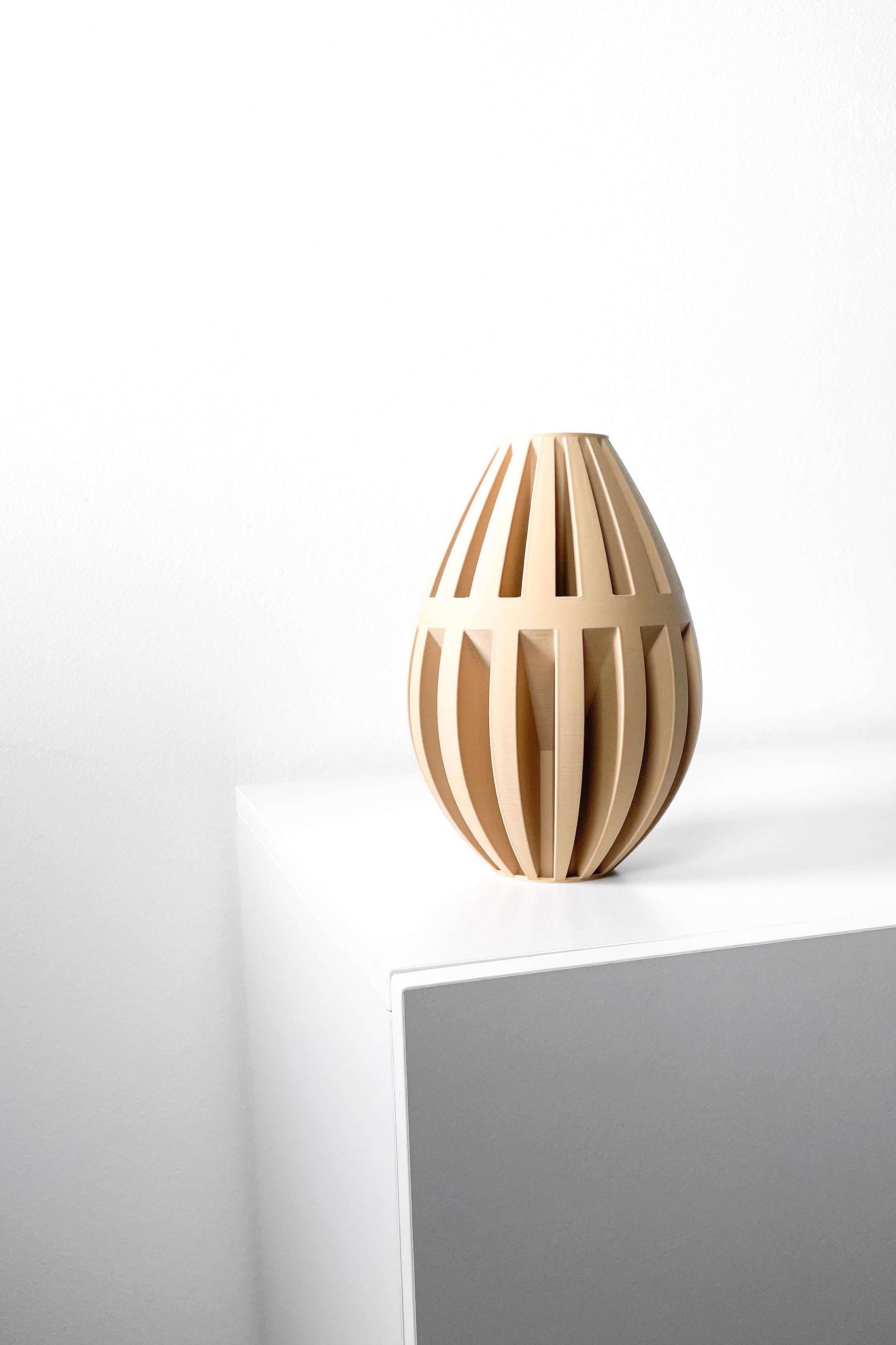 The Dansi Vase, Modern and Unique Home Decor for Dried and Flower Arrangements  | STL File 3d model