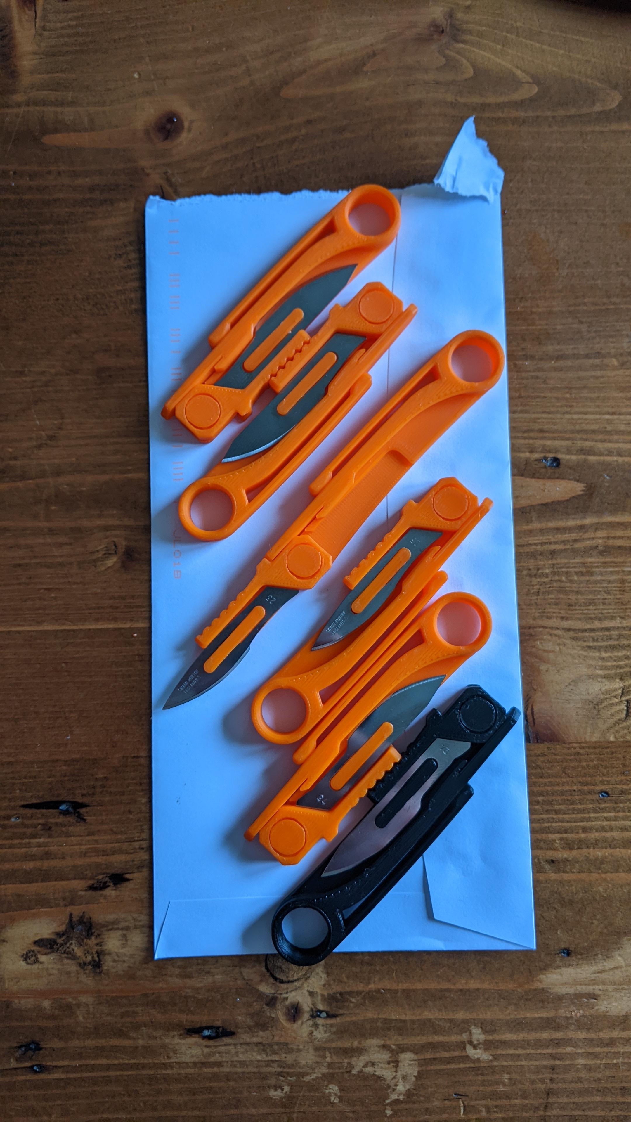 Folding Scalpel Pocket Knife v2.1 - Giving them to all my fishing friends  - 3d model