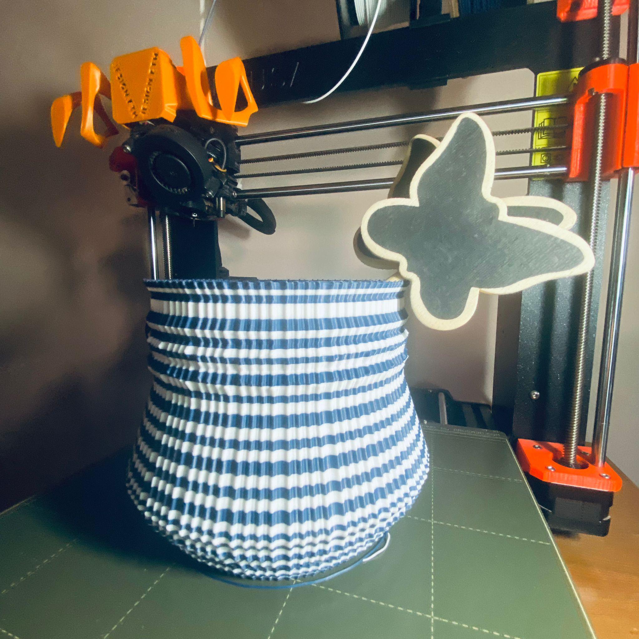Cookie Vase by 3esign.eth 3d model