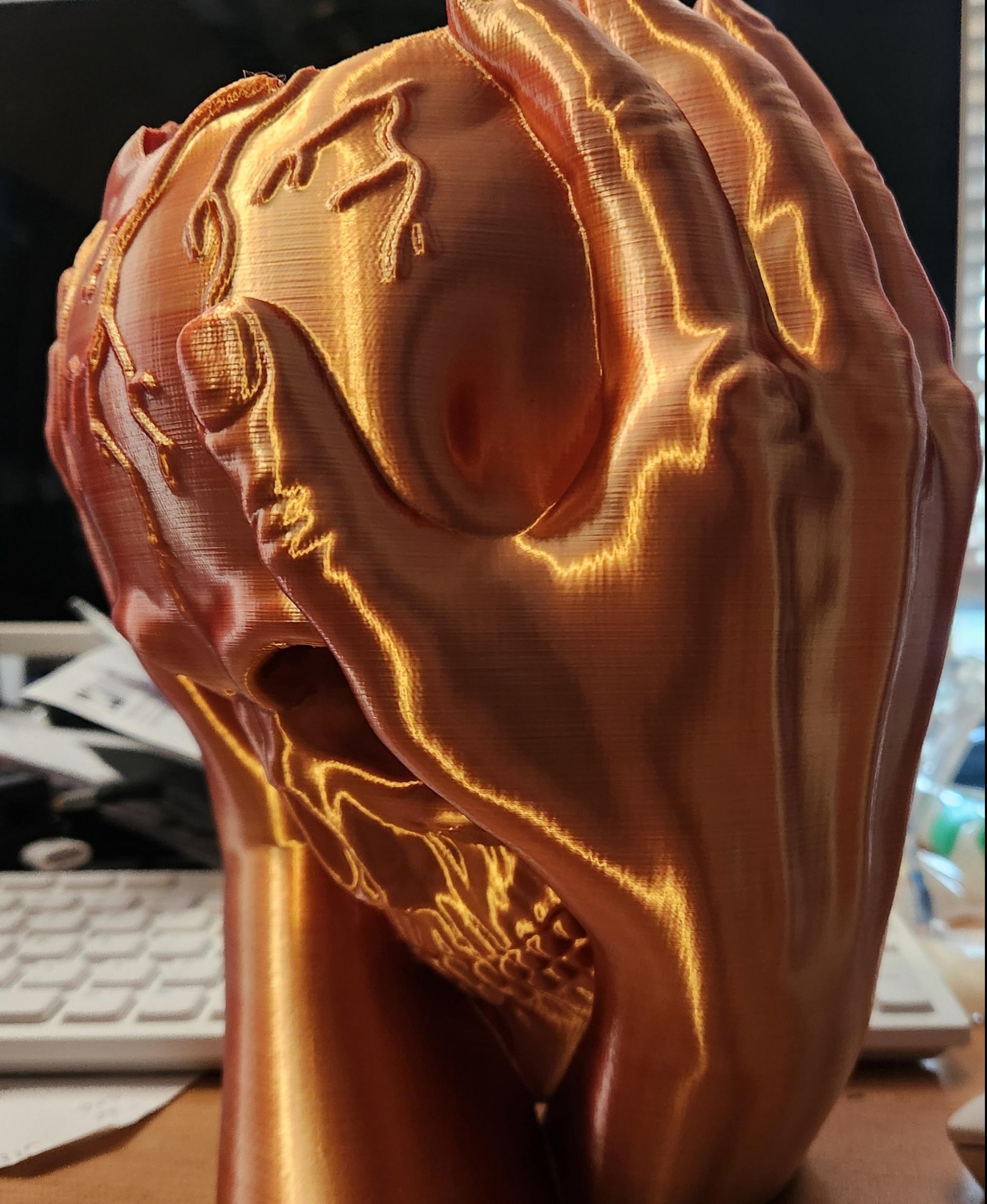 Heart Broken Skull Sculpture / Vase / Planter / No Supports 3d model