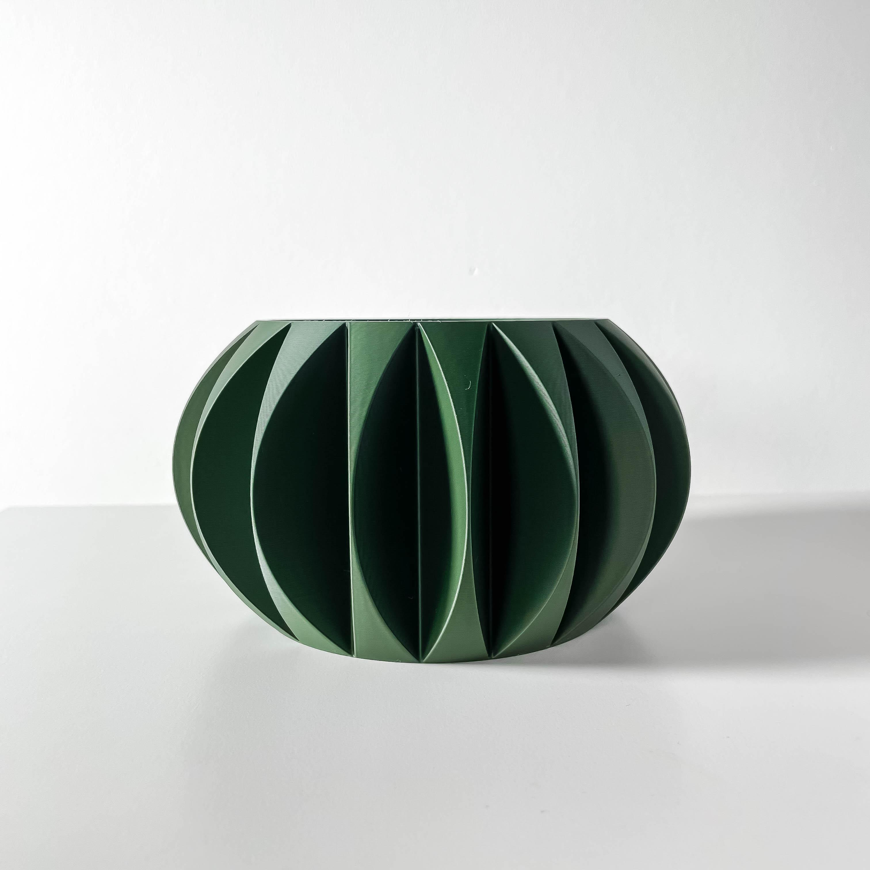 The Kire Planter Pot with Drainage Tray & Stand: Modern and Unique Home Decor 3d model
