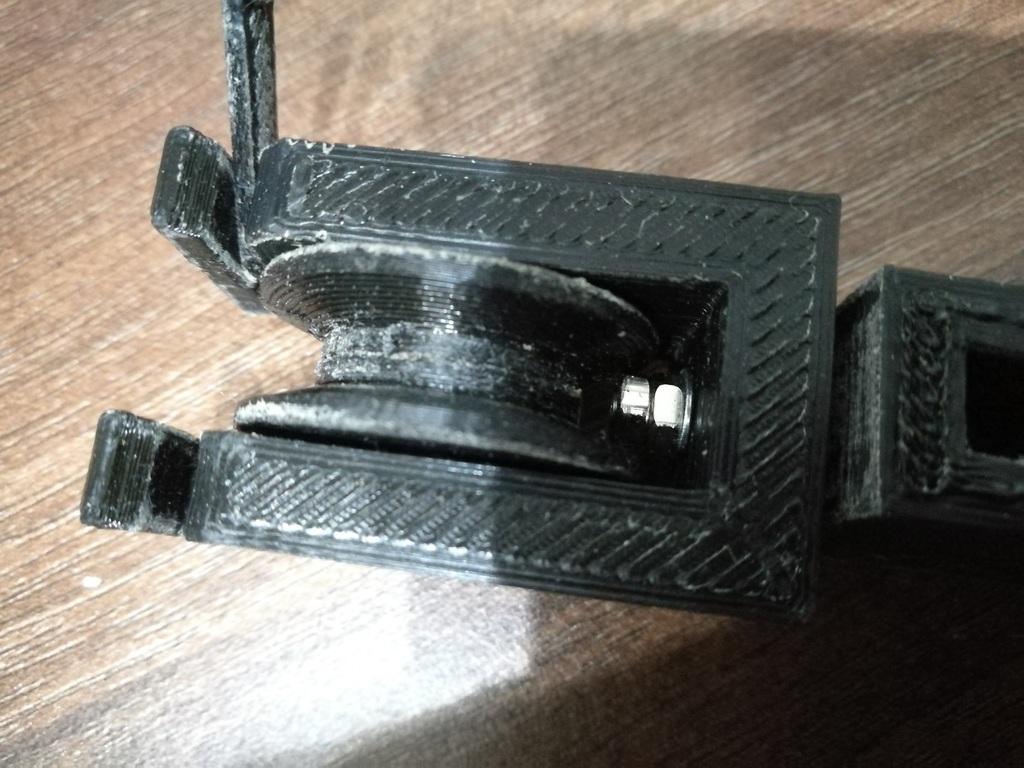 guide rotating filament holder for TRONXY 3d model