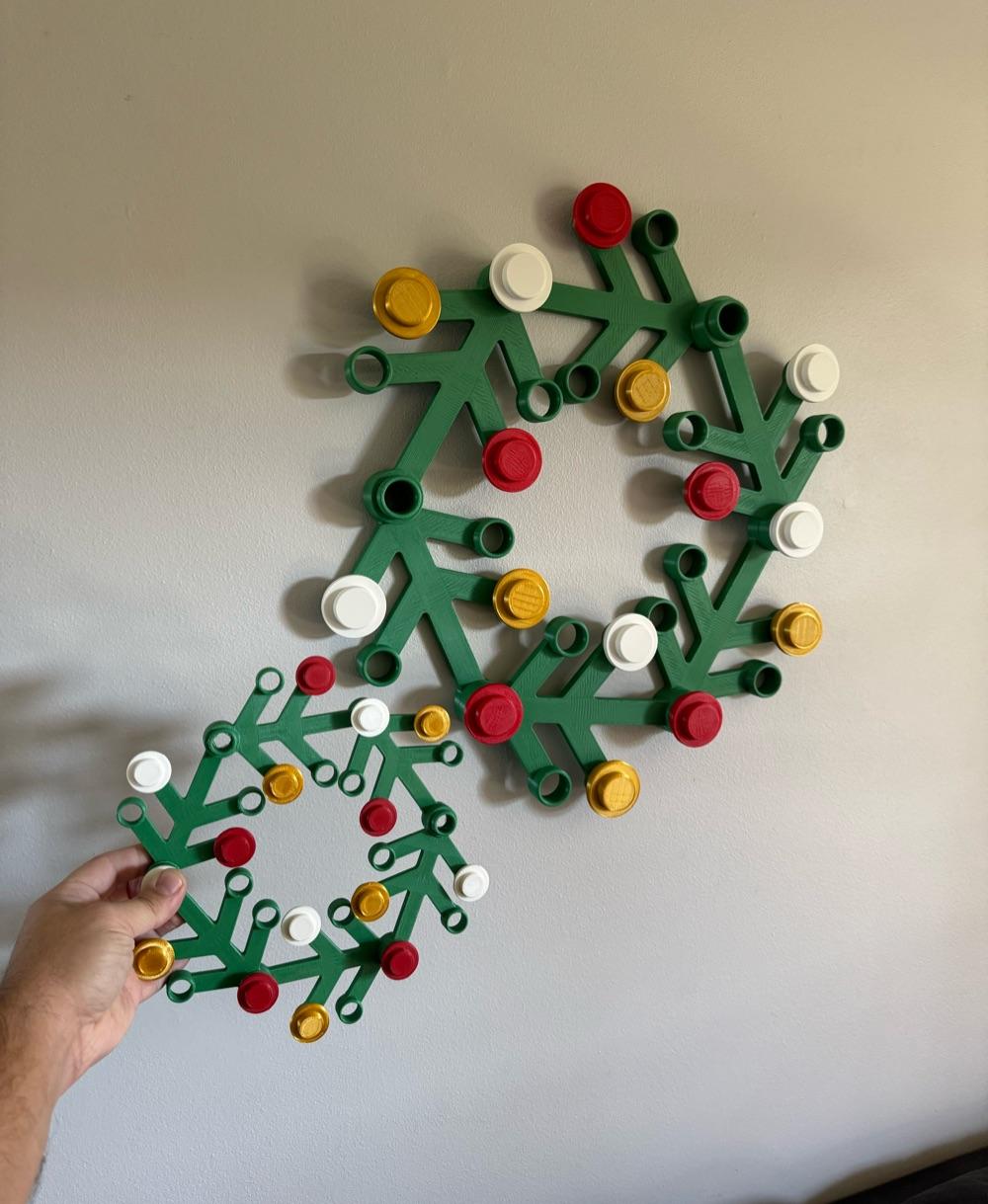 BIG LEt'GO Holiday Wreath!  - Looks amazing! - 3d model