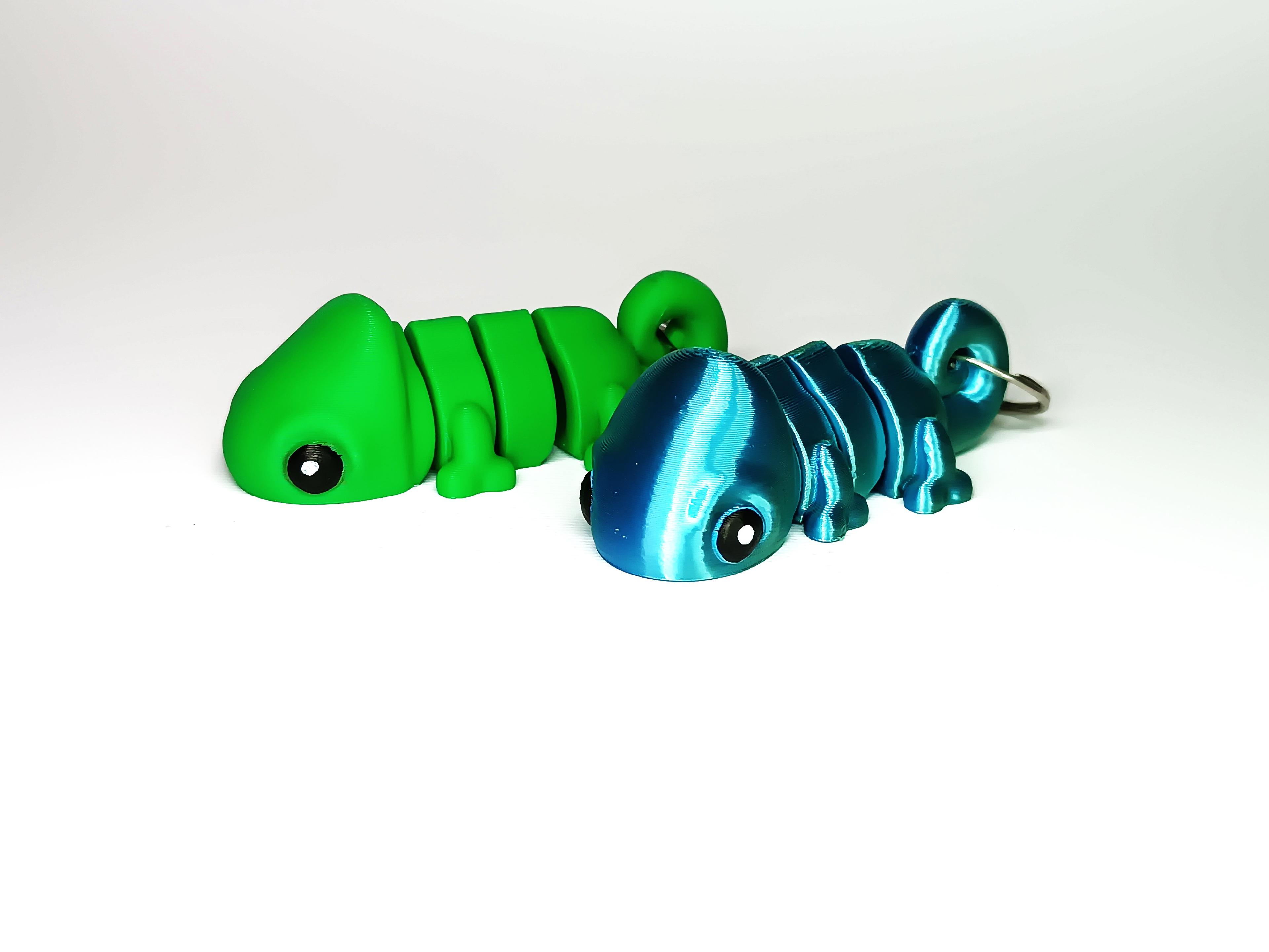 Cute Flexi Pets Chameleon (Keychain & Magnet) 3d model