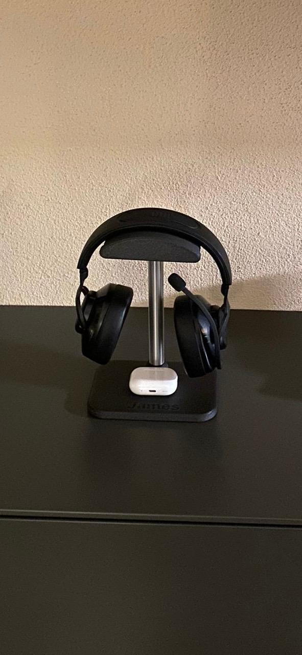 Headphone holder with name 3d model