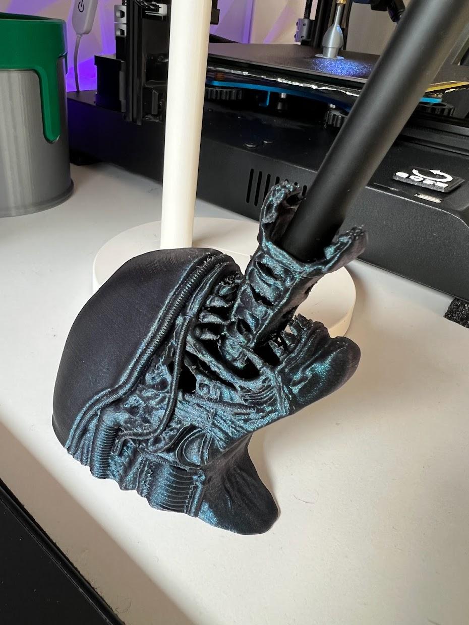 Xenomorph Pen Holder 3d model