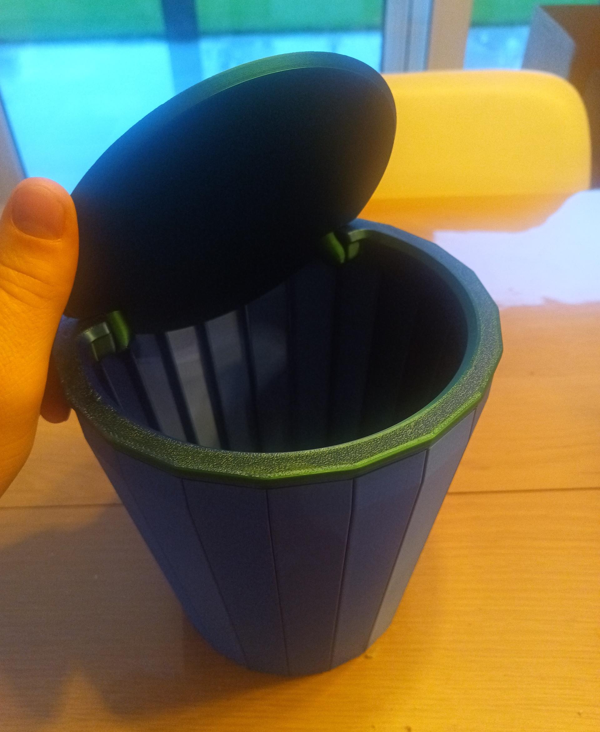 PLEIADES Round Waste Bin - My first print on my new bambu x1C. Very easy to print,when following the instructions. Even my wife said that she though it was Nice, the first time she said that about a print. was it because of the printer of because of the model? - 3d model