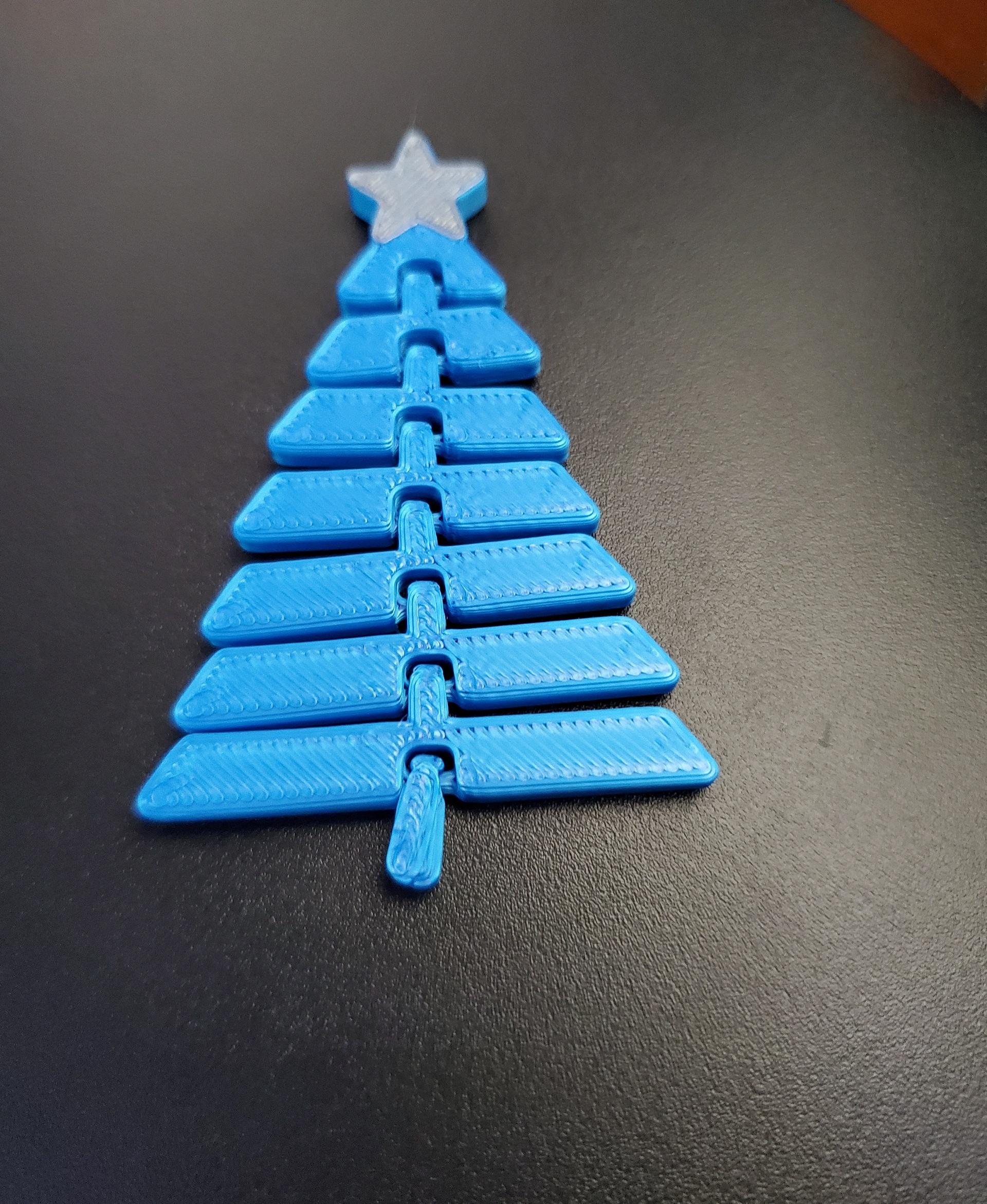 Articulated Christmas Tree with Star - Print in place fidget toy - 3mf - esun gloss blue - 3d model