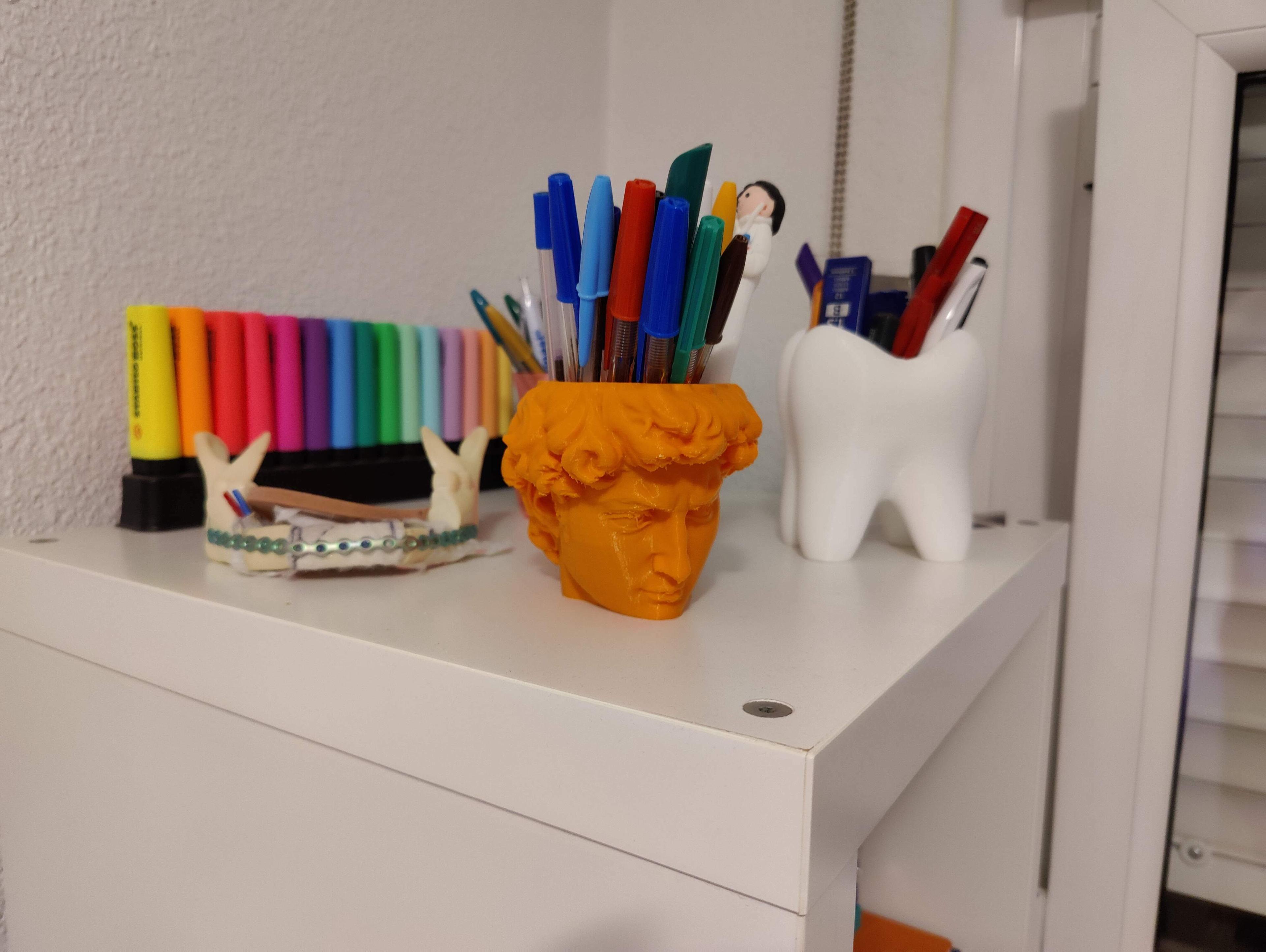 David pencil holder 3d model