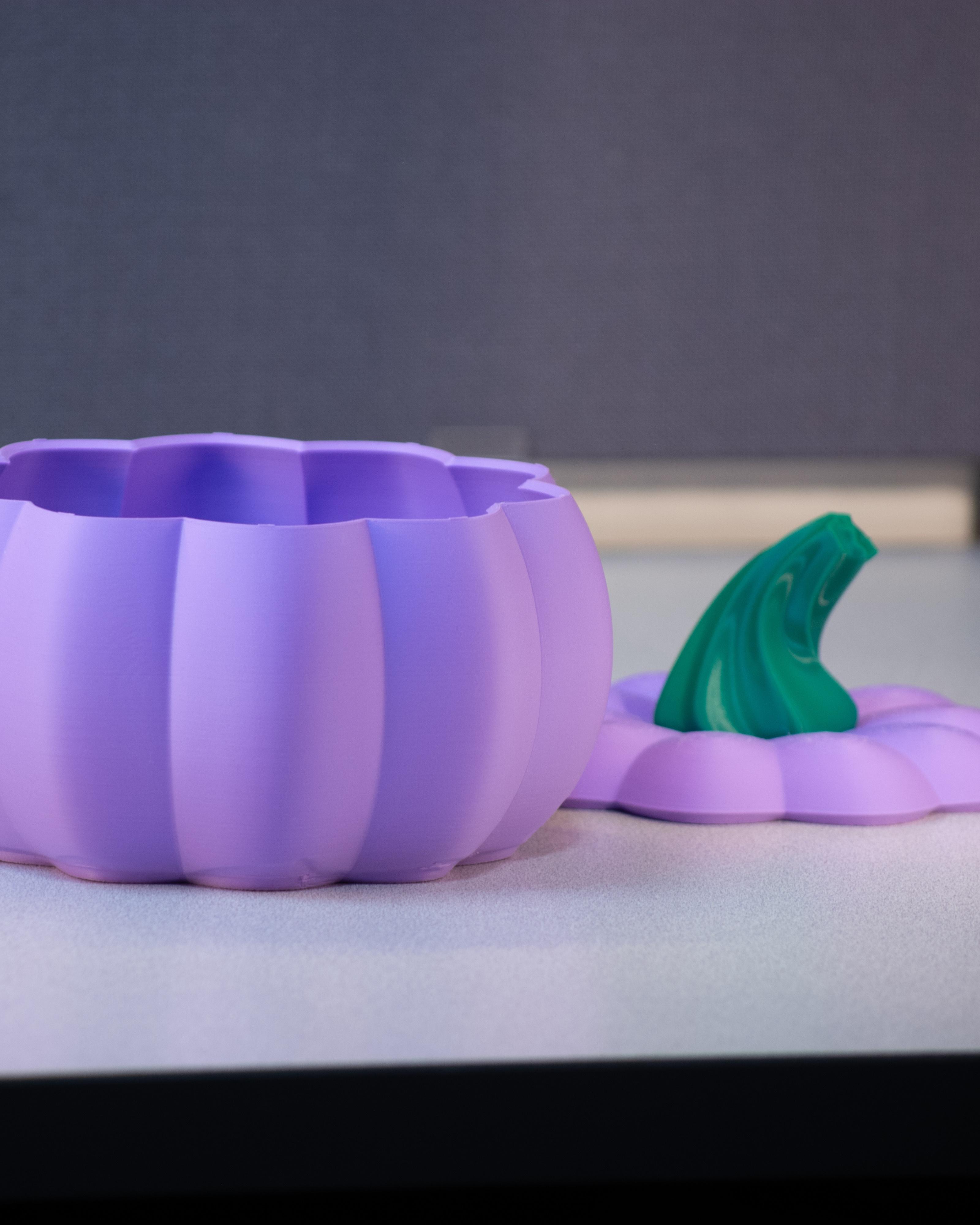 Pumpkin Bowl with Lid 3d model