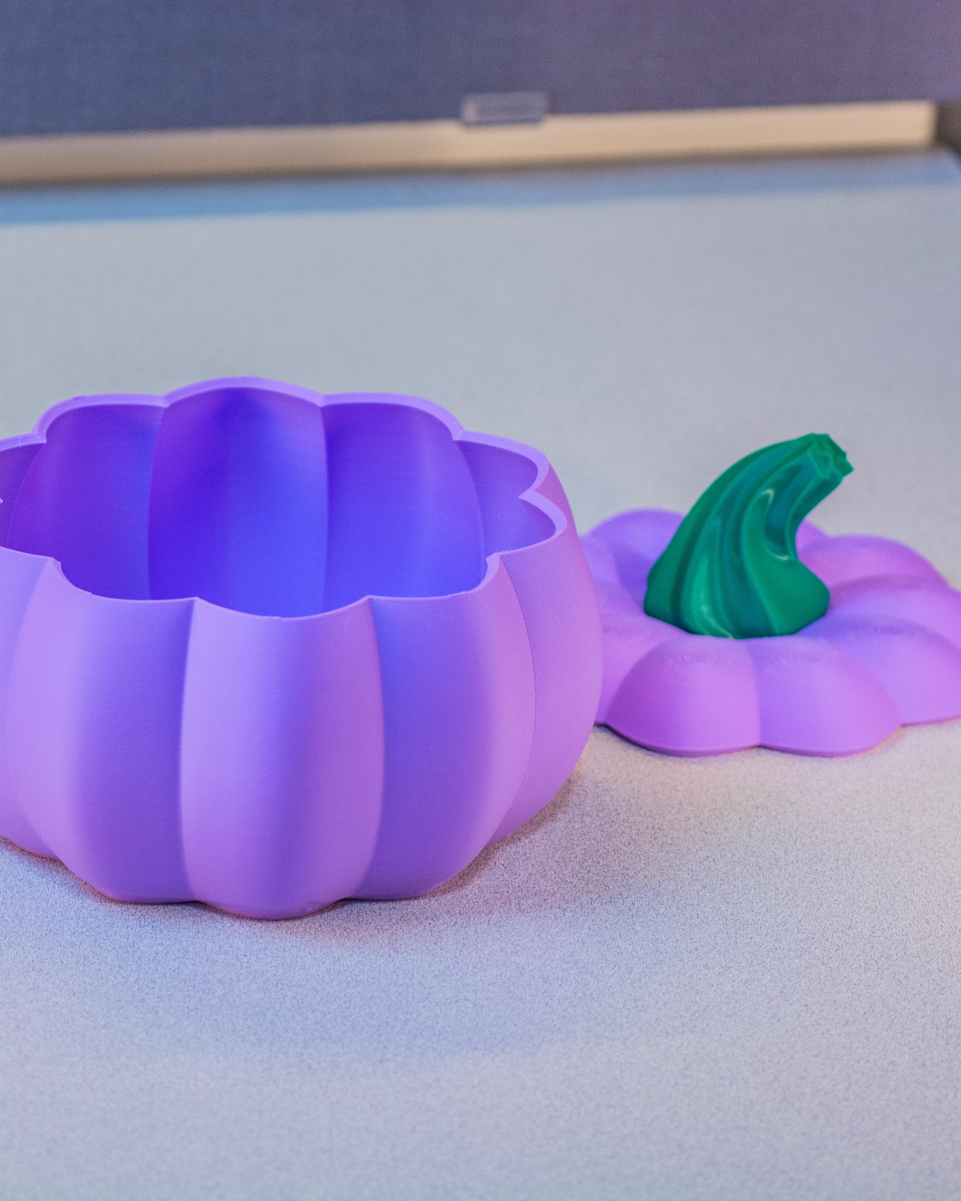 Pumpkin Bowl with Lid 3d model