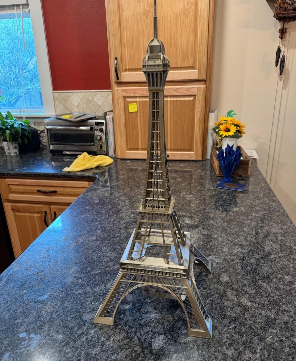 Large String Eiffel Tower - It was a little hard to glue together, but otherwise great. - 3d model