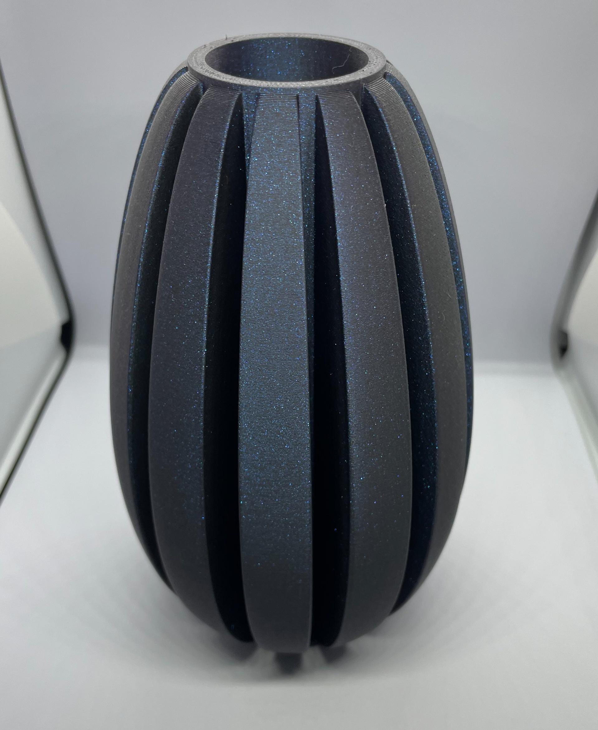 The Gani Vase, Modern and Unique Home Decor for Dried and Flower Arrangements  | STL File 3d model