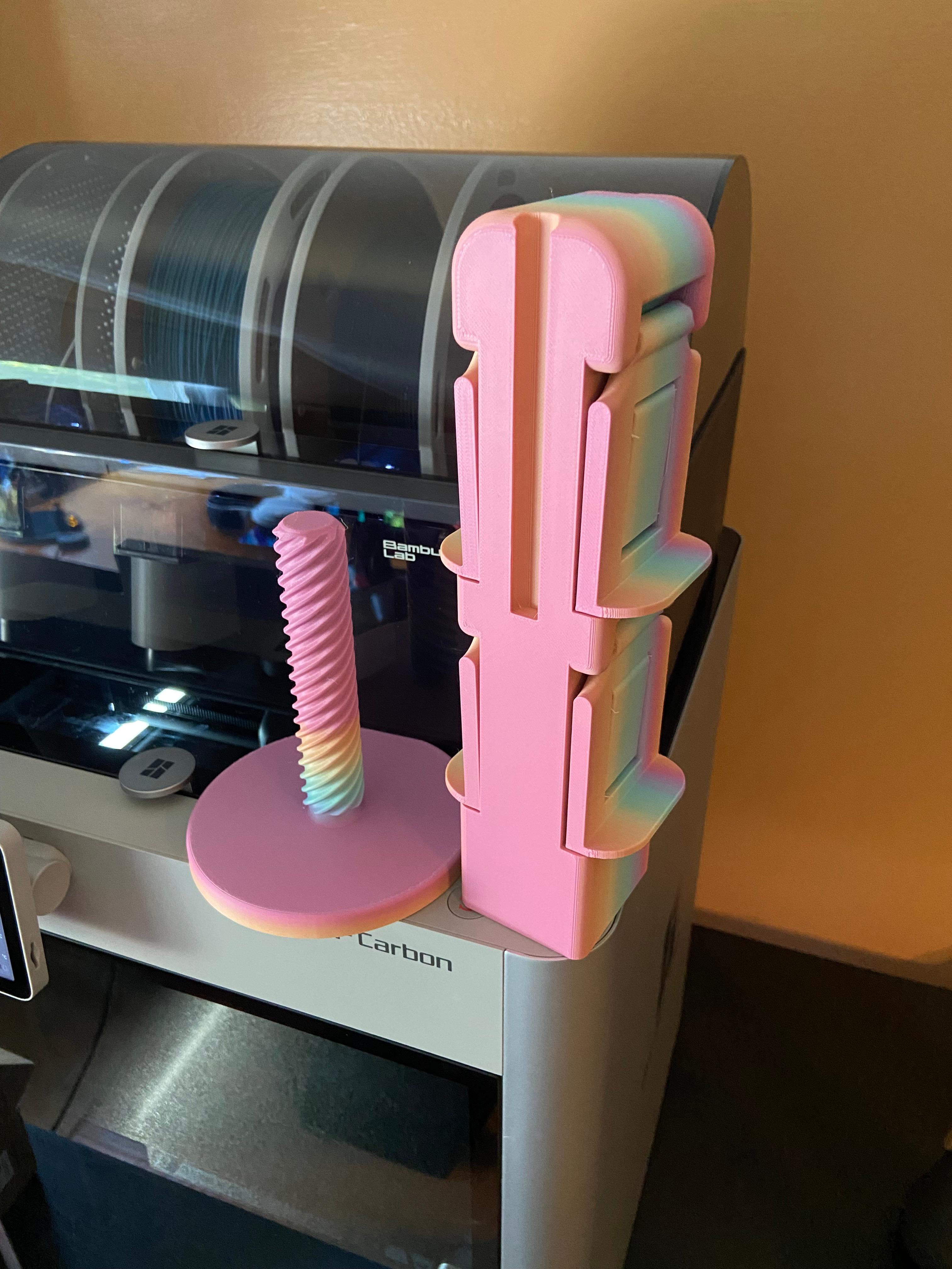 Controller Tower - Printed well and works great! Only thing is that some bridging across the parts that stick out caused some filament lines to string off, they needed to be cut off. - 3d model