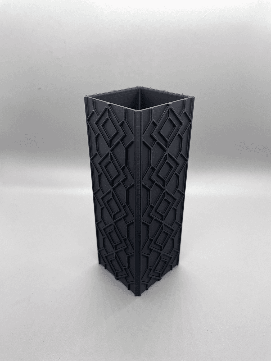 Flower Vase "Diamond" Pattern  3d model