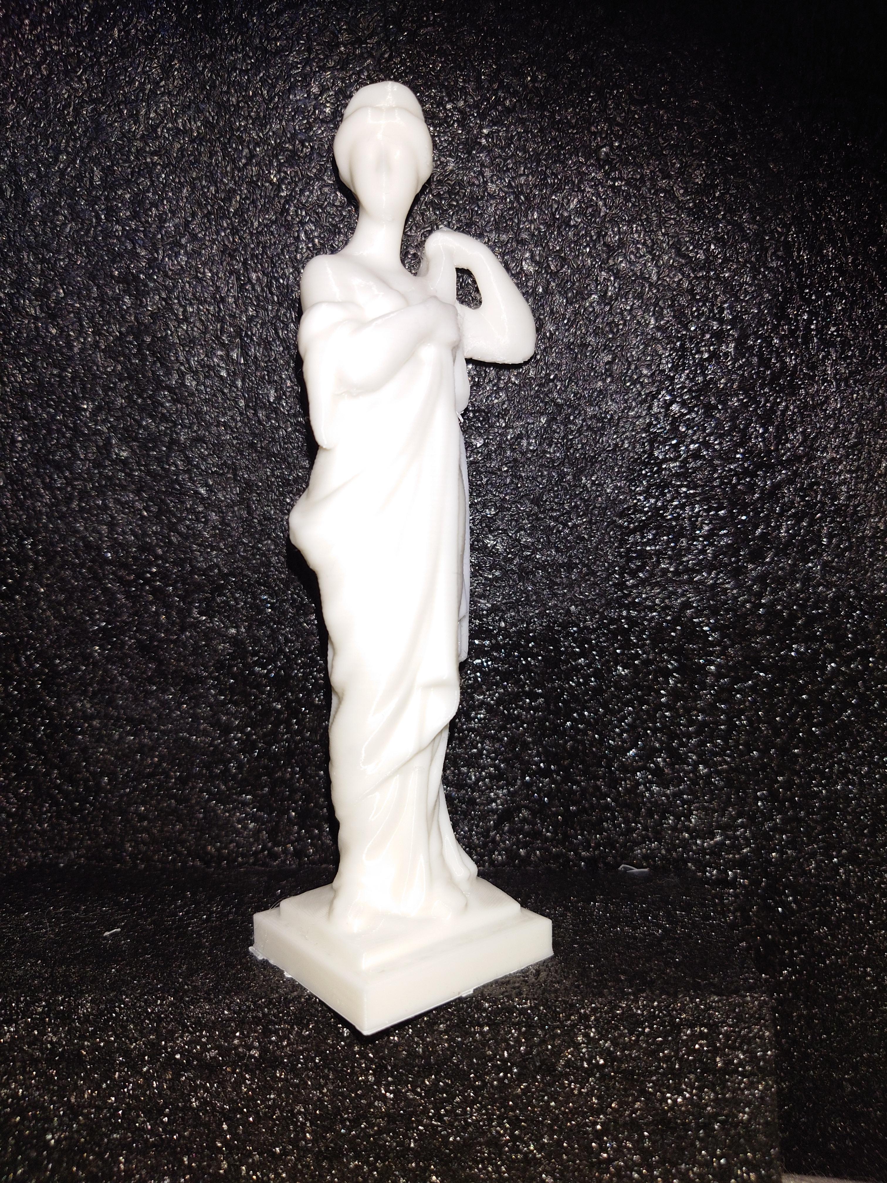 Lady Statue 2 3d model