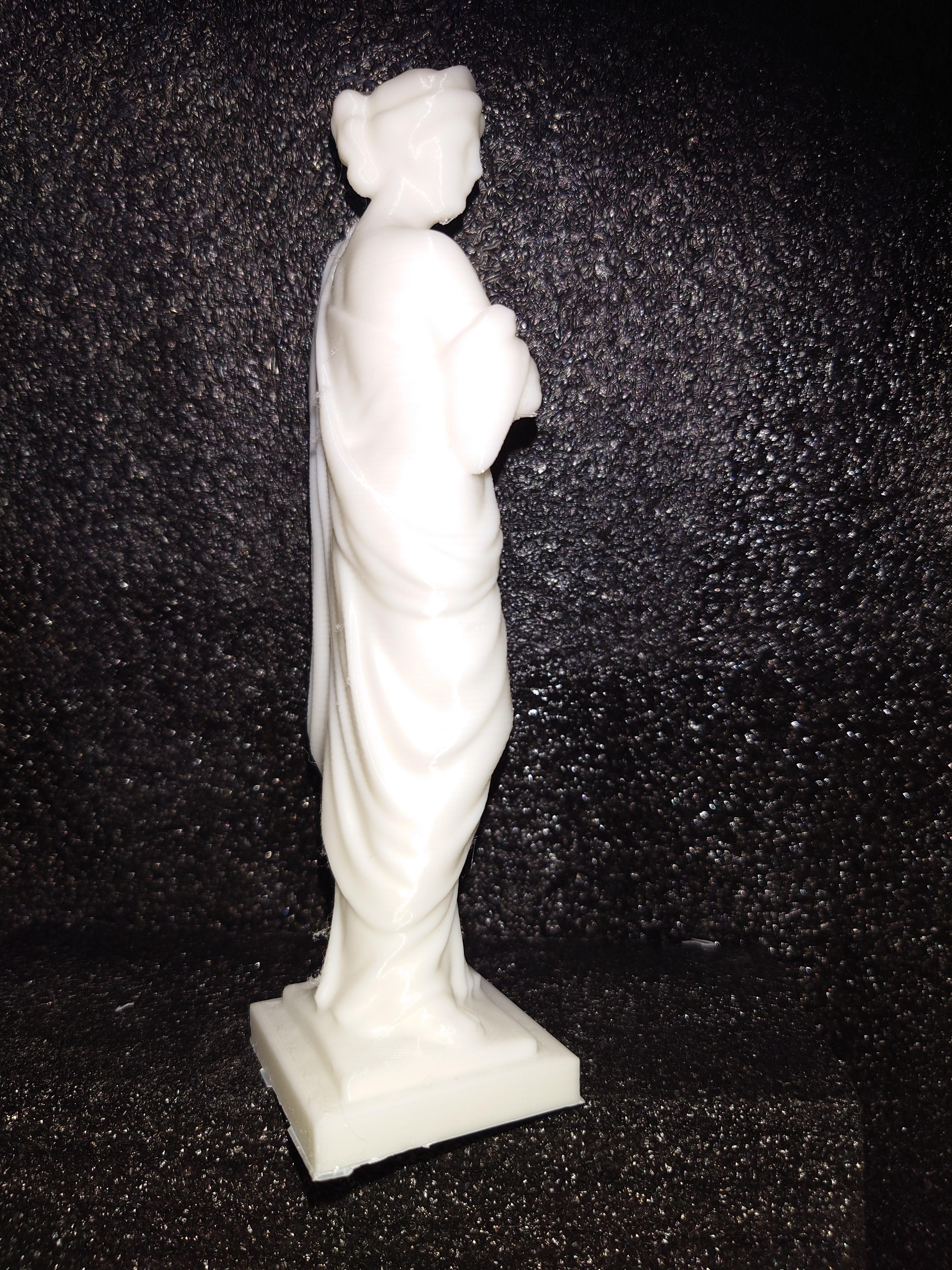 Lady Statue 2 3d model