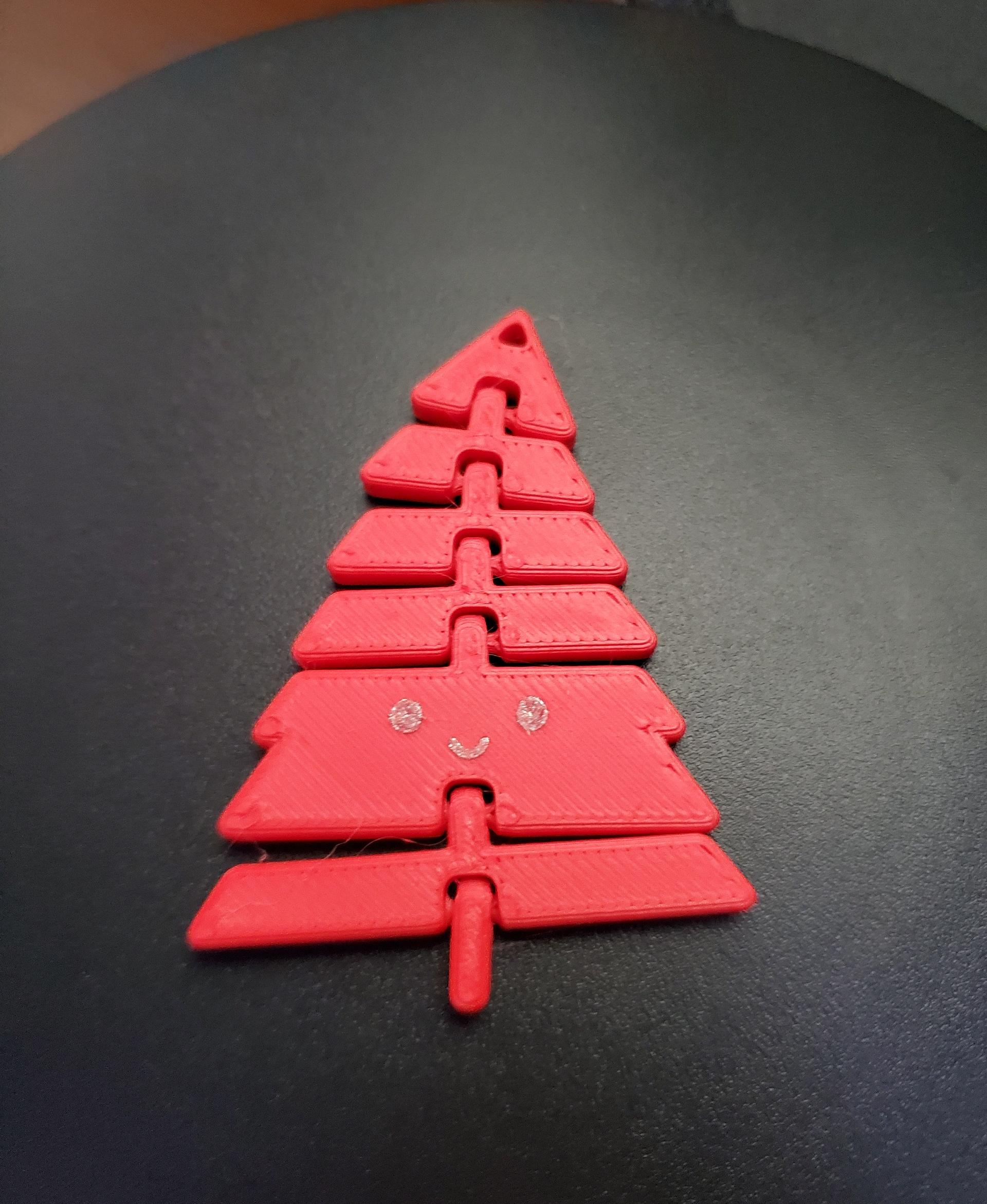 Articulated Kawaii Christmas Tree Keychain - Print in place fidget toy - 3mf - polyterra lava red - 3d model