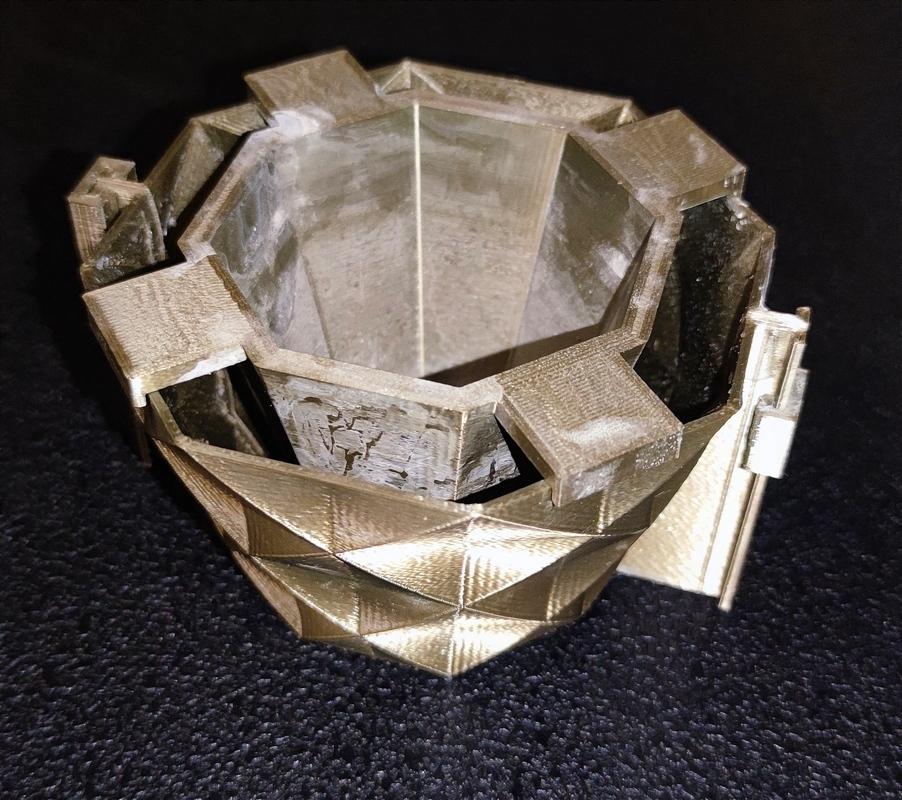 Mold for a geometric pot 3d model