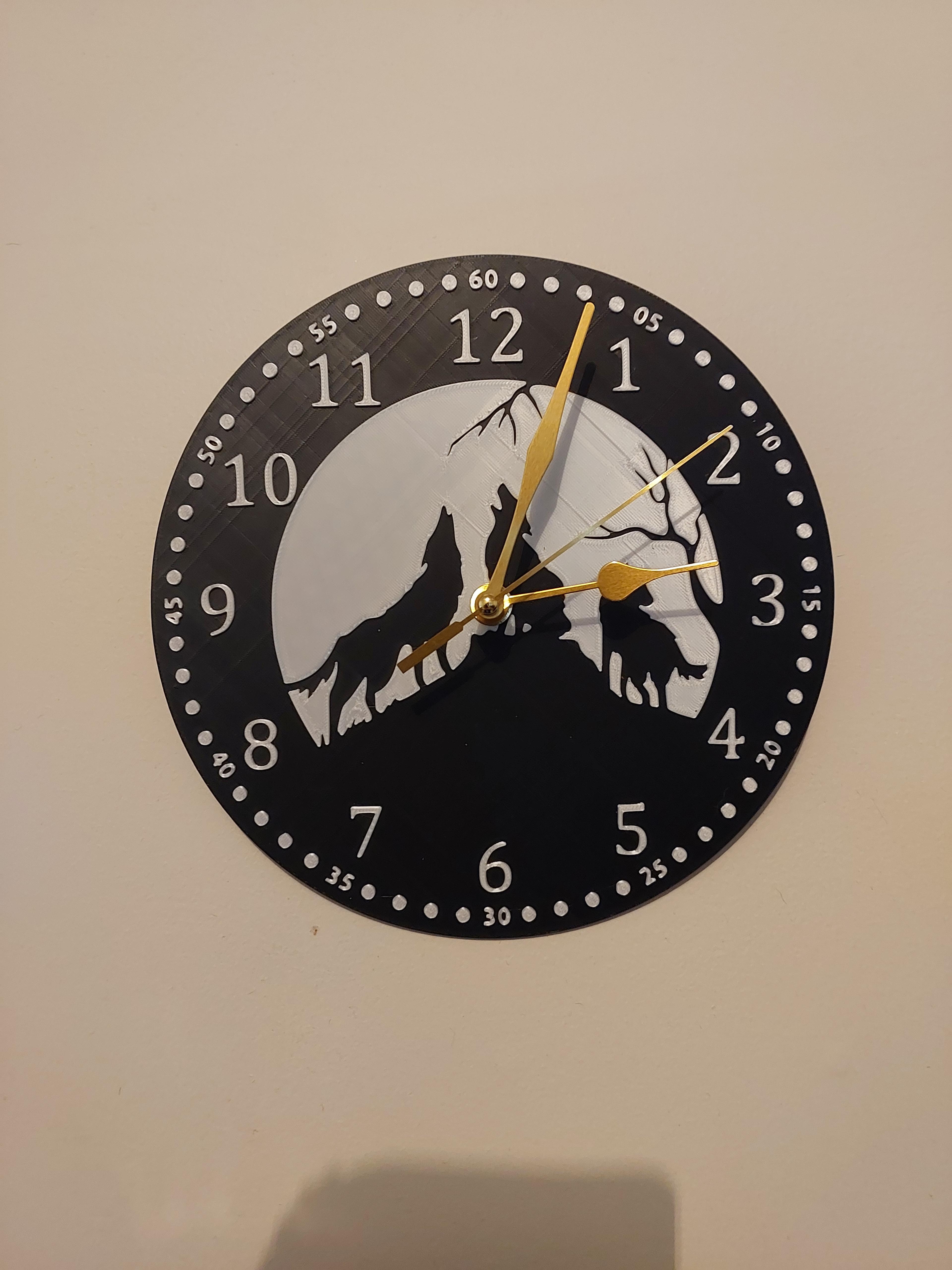 3 Wolves Howling to the Moon Clock 3d model