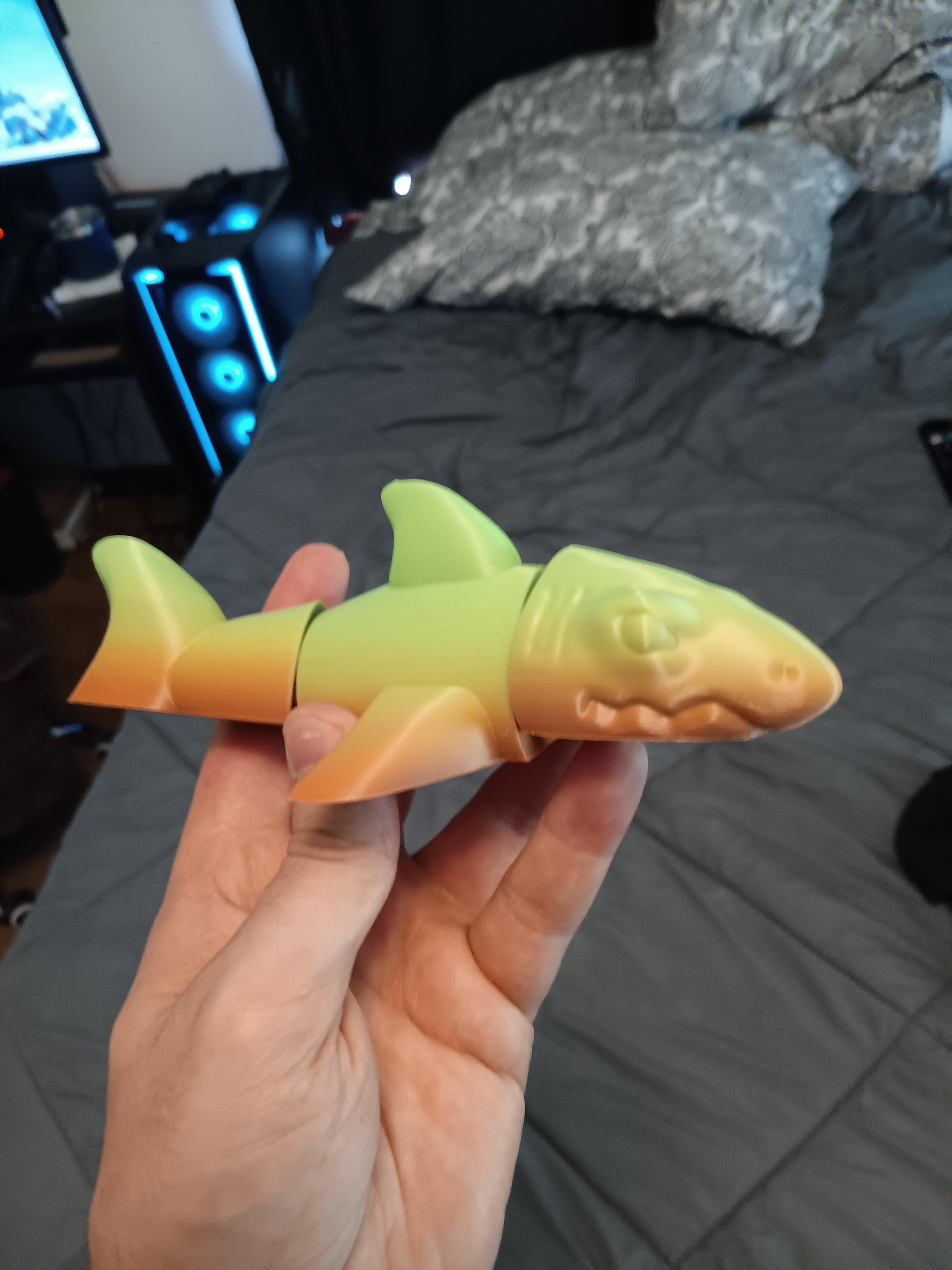 Flexi Shark fidget toy - articulated - print in place 3d model