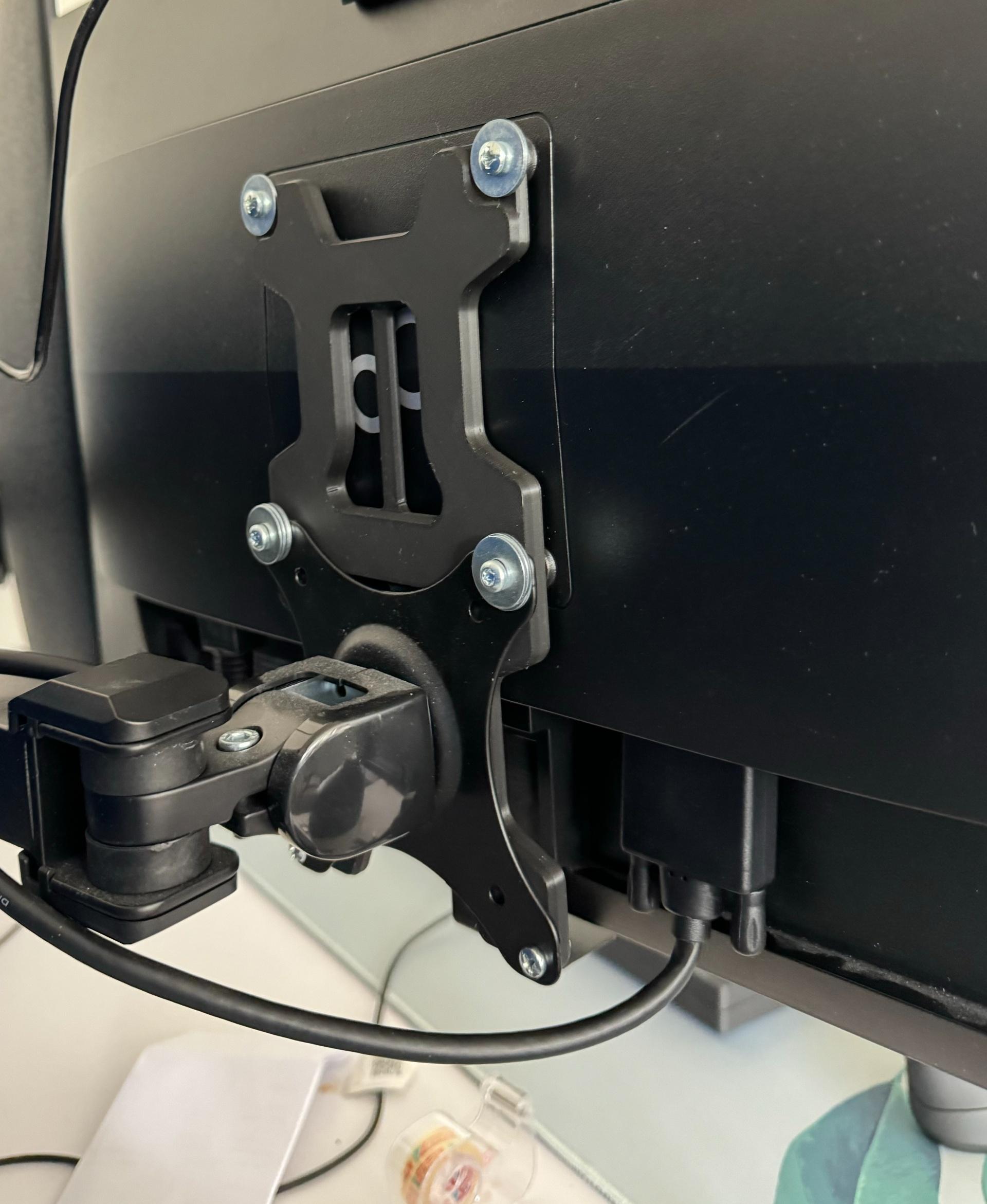 VESA 100mm Offset Mount - Monitor Arm Relocation - Works great! Even vertically. I thin it was meant to be used horizontally? This is a 24" monitor. - 3d model