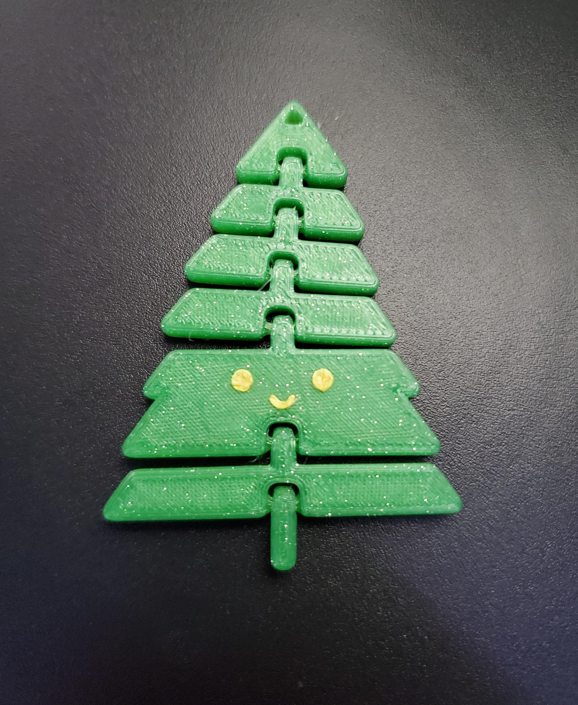 Articulated Kawaii Christmas Tree Keychain - Print in place fidget toy - 3mf - protopasta fleck n forest green - 3d model