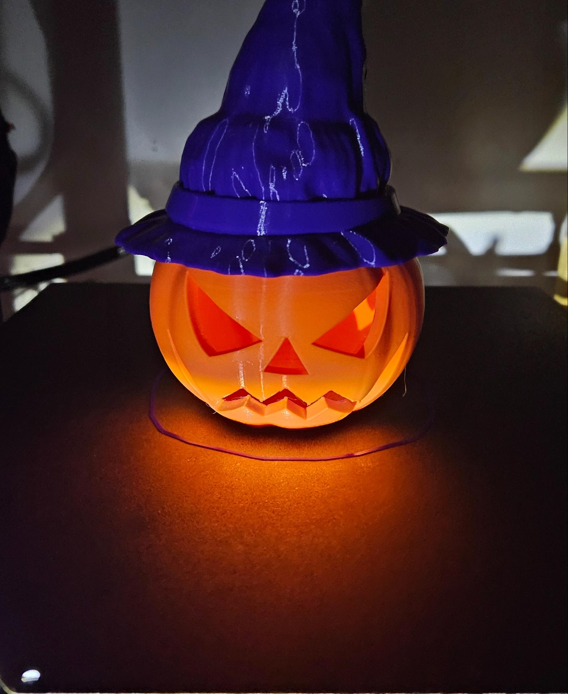 Witch Hat + Pumpkin 🎃 🎃 👻 (multicolor multipart 3mf) - This is my Halloween pumpkin designed by Mel's 3D wearing the purple witches hat printed using my CR10. - 3d model