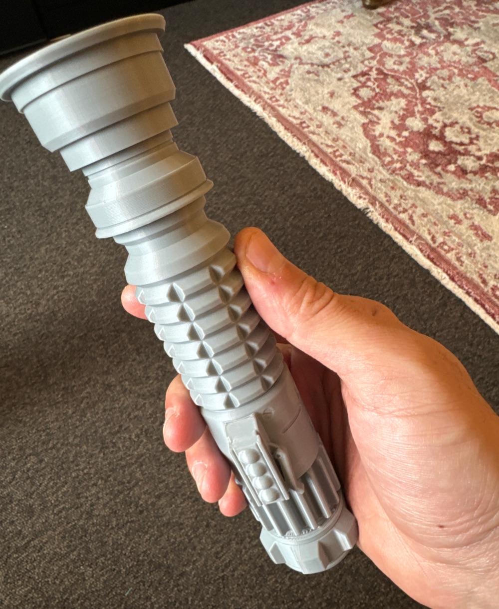 Obi-Wan’s Third Collapsing Lightsaber - Turned out pretty good. Any tips on if if the first and second ringer stuck together? - 3d model