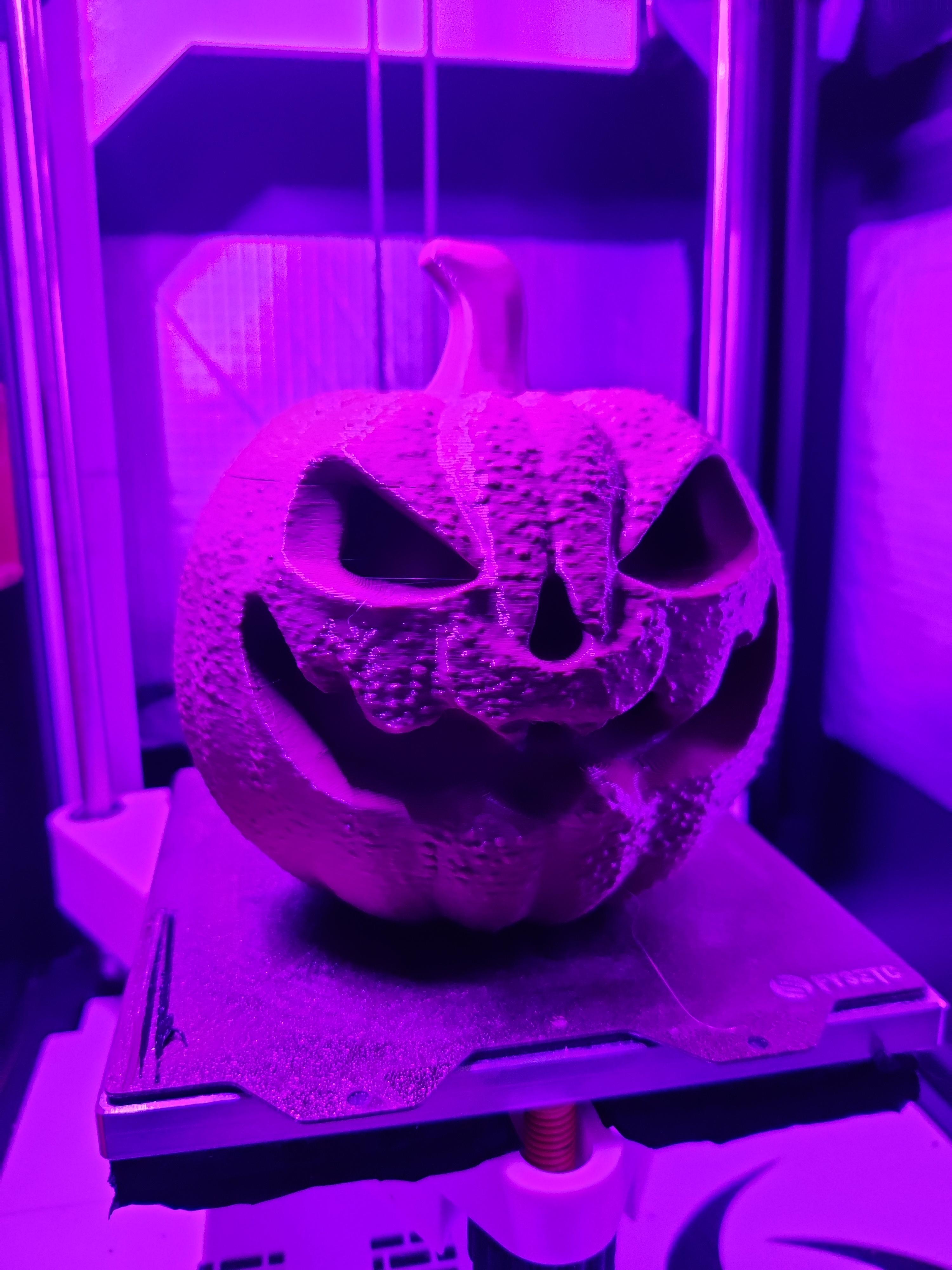 Evil Pumpkin for Halloween - Great model! Printed with lightning infill, worked great! - 3d model