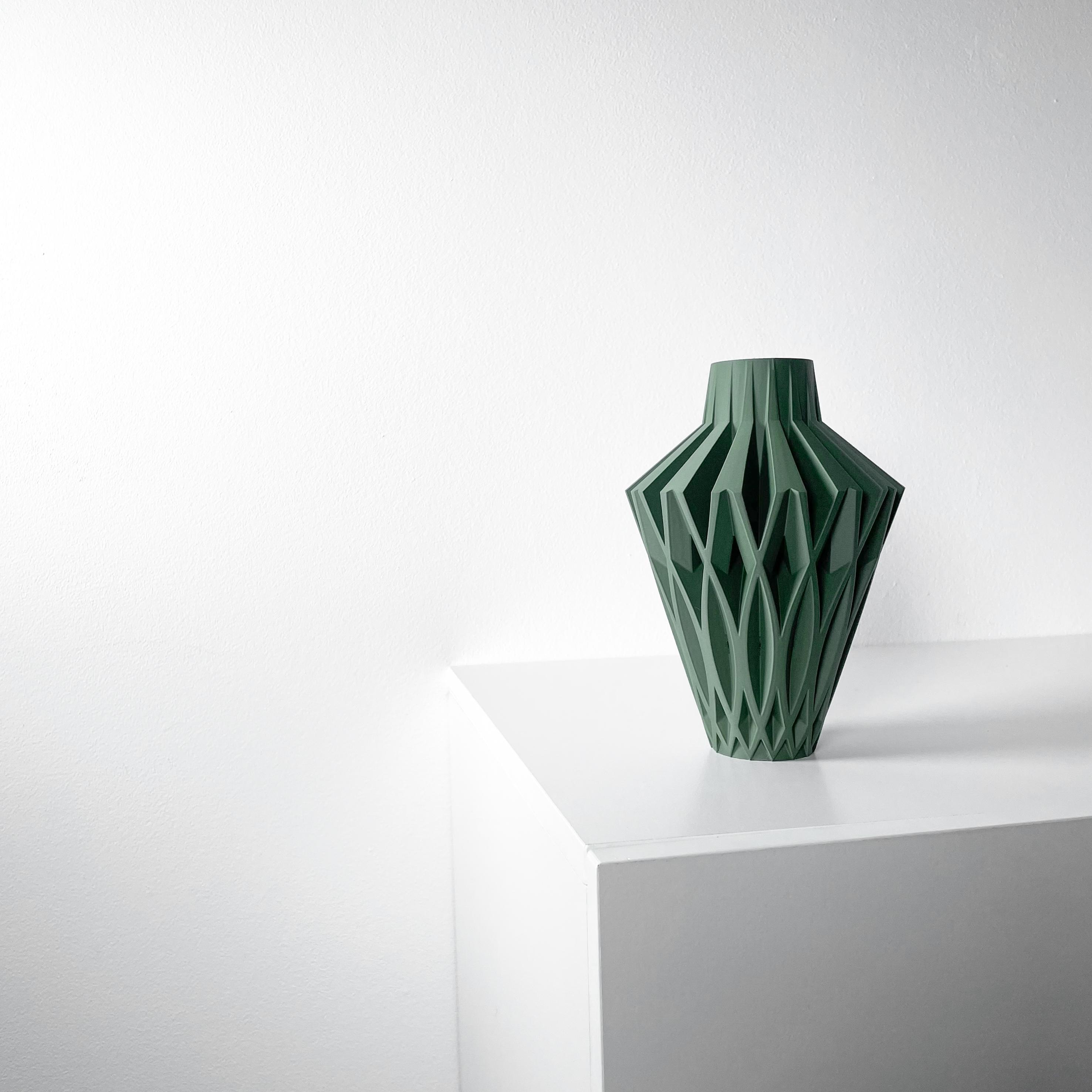The Javero Vase, Modern and Unique Home Decor for Dried and Flower Arrangements  | STL File 3d model