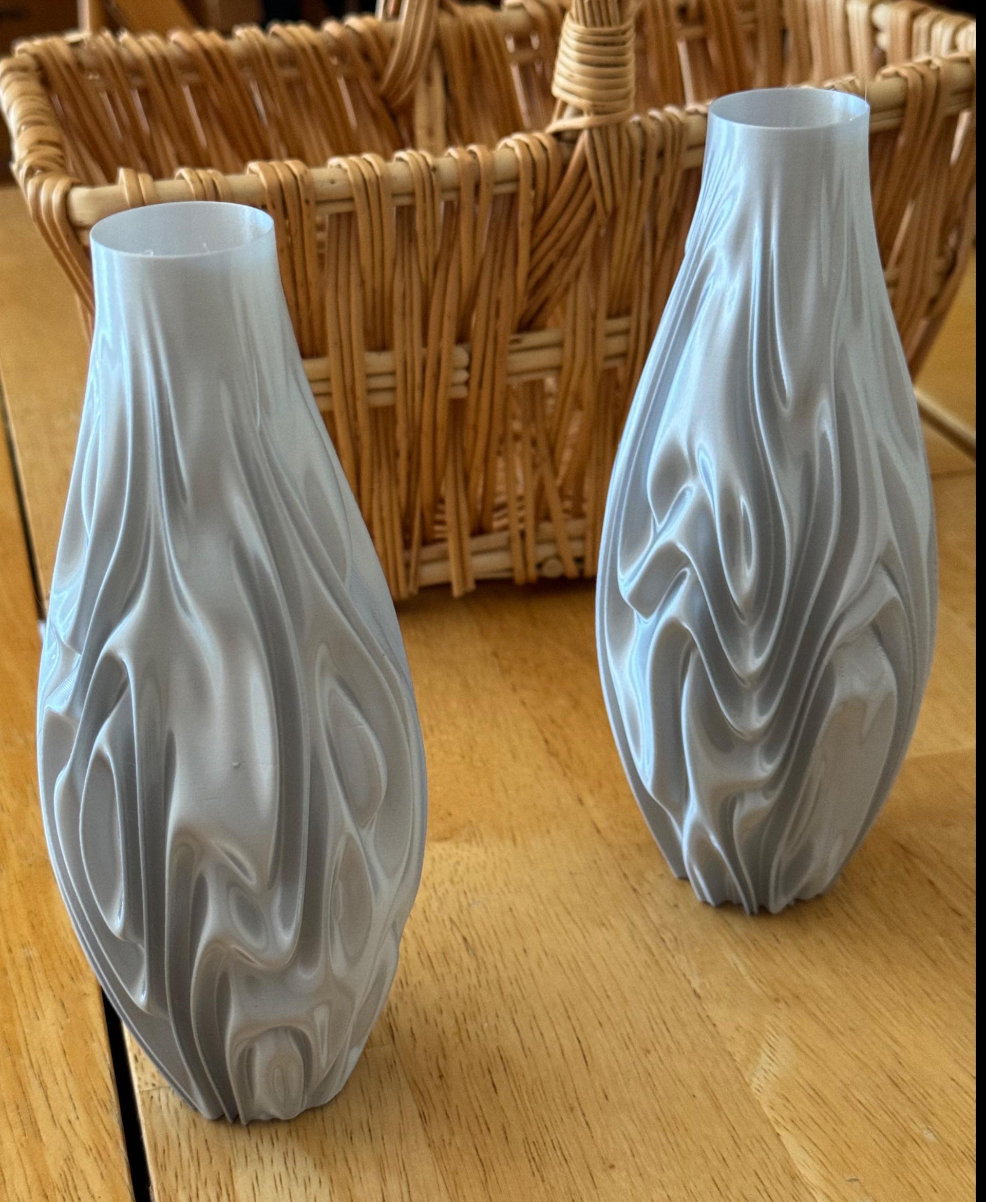 Velvet Vases - Overture silk silver PLA - 3d model