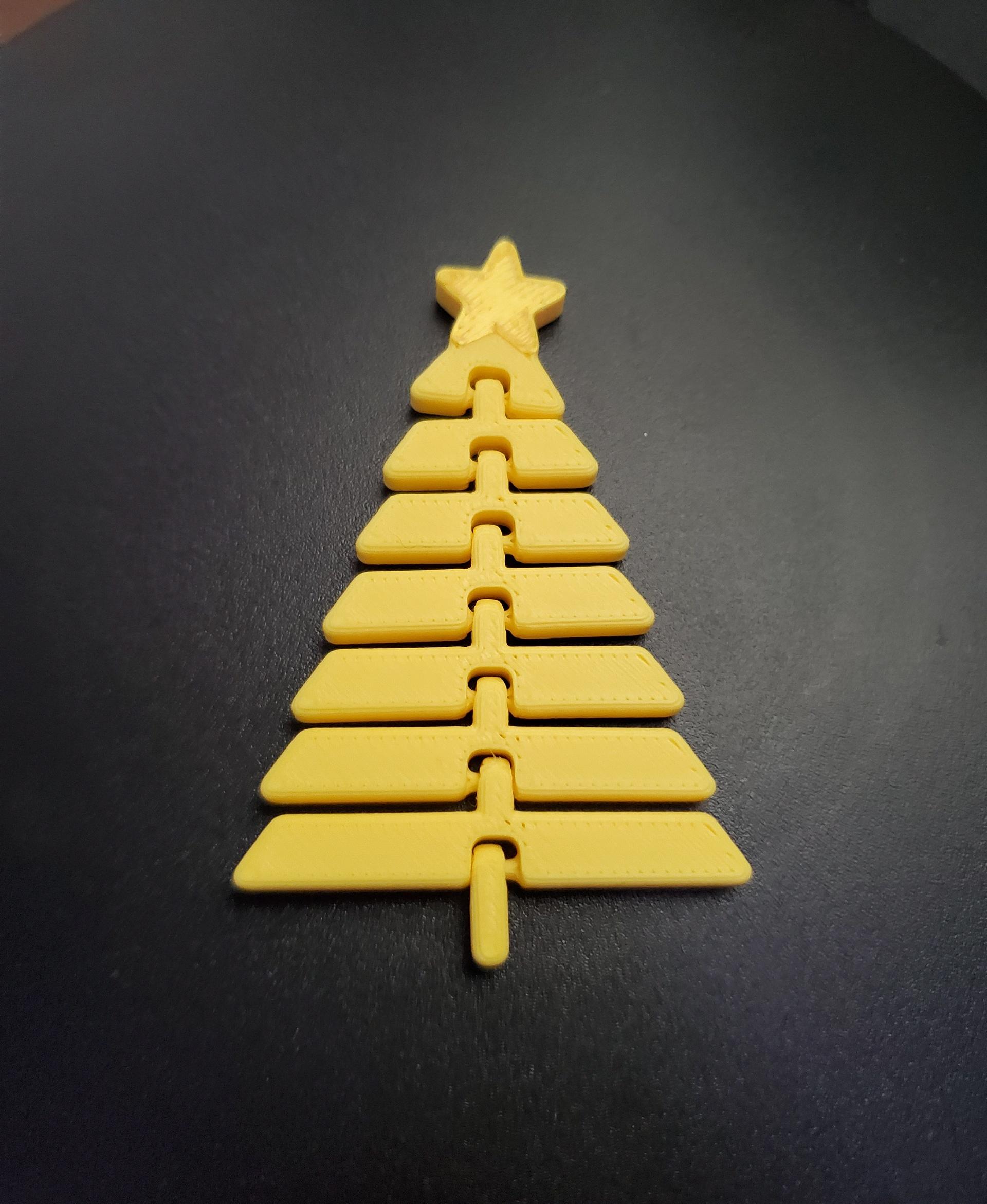 Articulated Christmas Tree with Star - Print in place fidget toy - 3mf - polyterra savannah yellow - 3d model