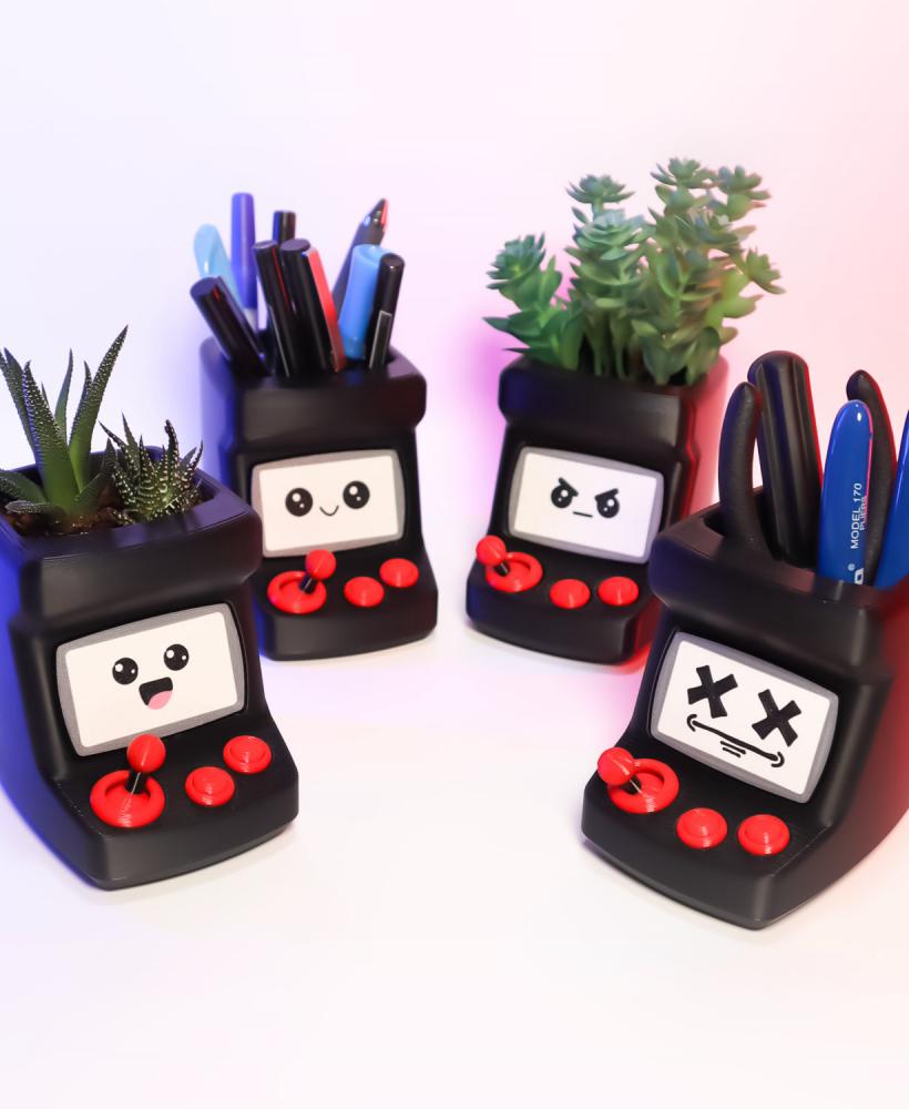 Arcade Desk Buddy – Organizer, Planter 3d model