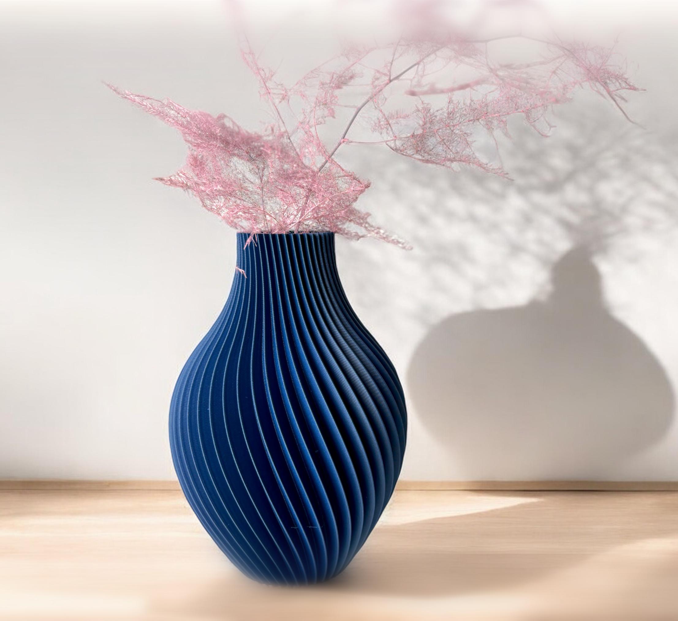 The Anfo - A Botany Chic Vase 3d model