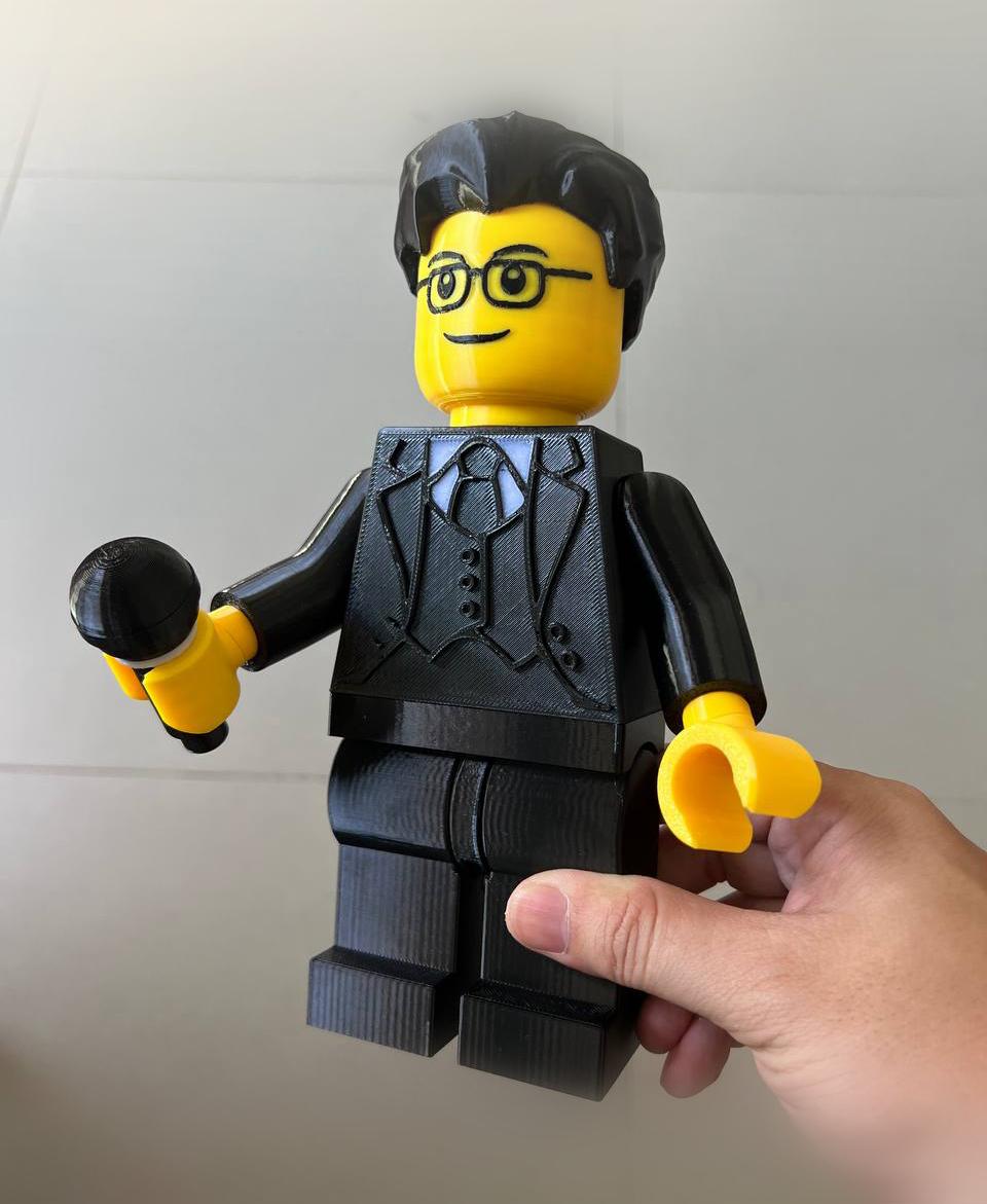 MAN IN SUIT for Generic Figure (6:1 LEGO) 3d model