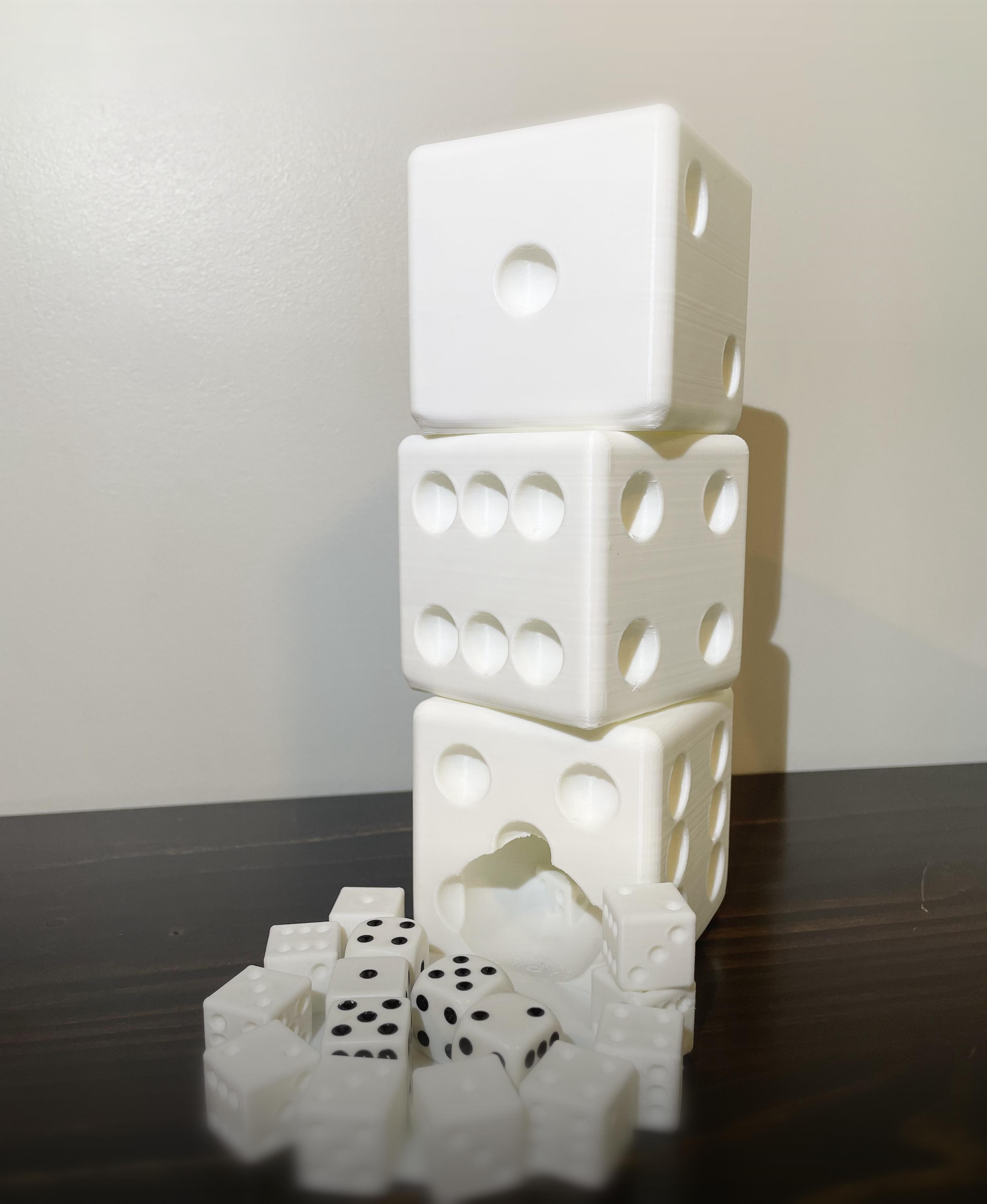 Dice Tower Shaped Dice Tower 3d model