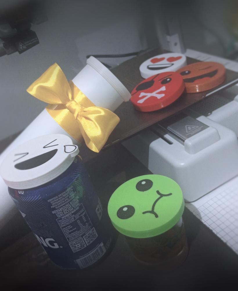 Emoticons Soda Can Cover Cap Bundles 3d model