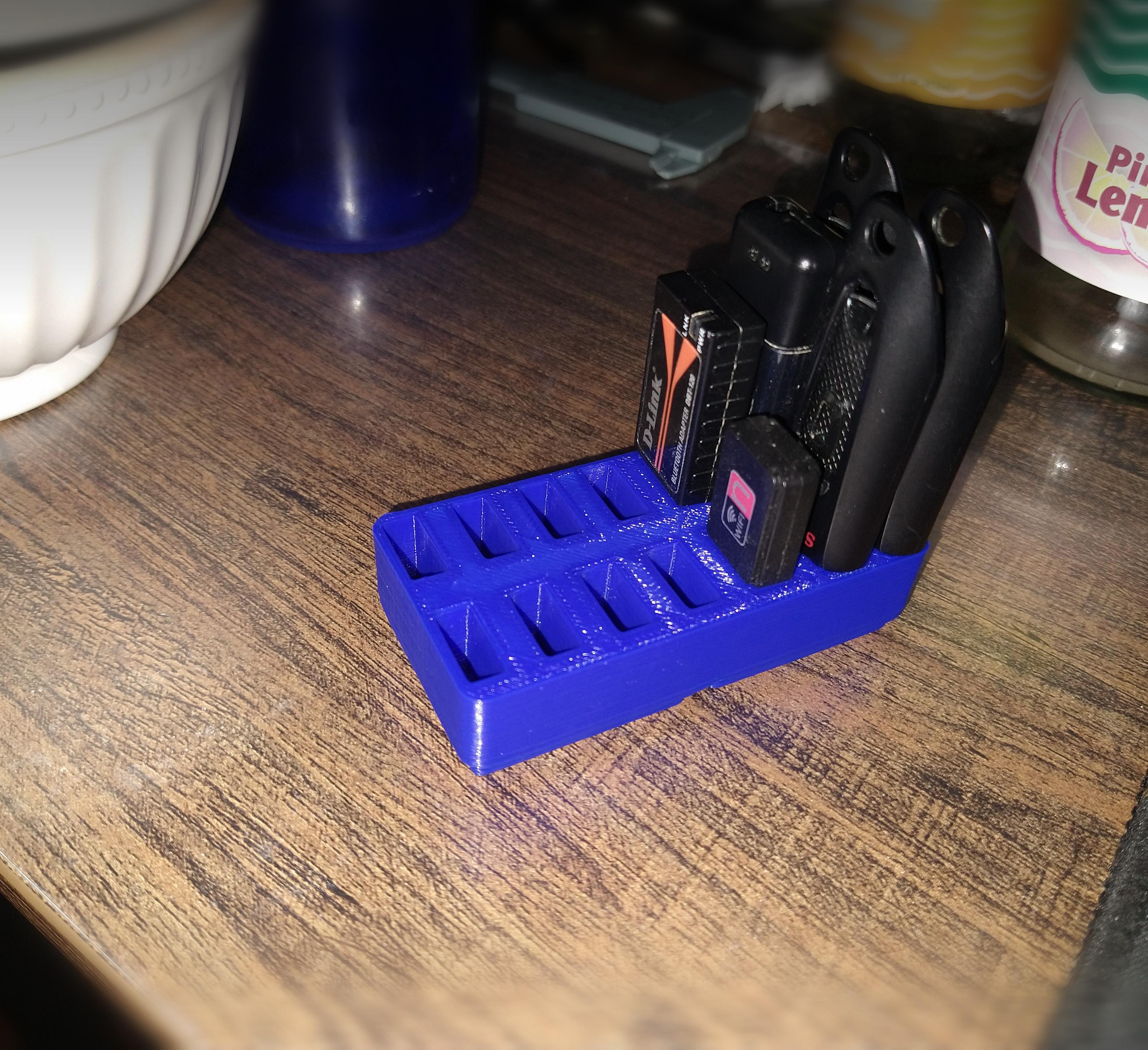 USB holder spaced out better 3d model