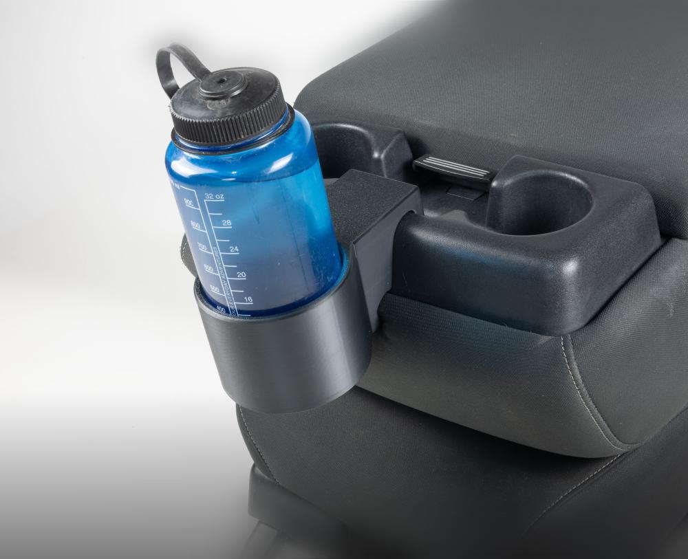 2016-2024 Titan Water Bottle Holder 3d model